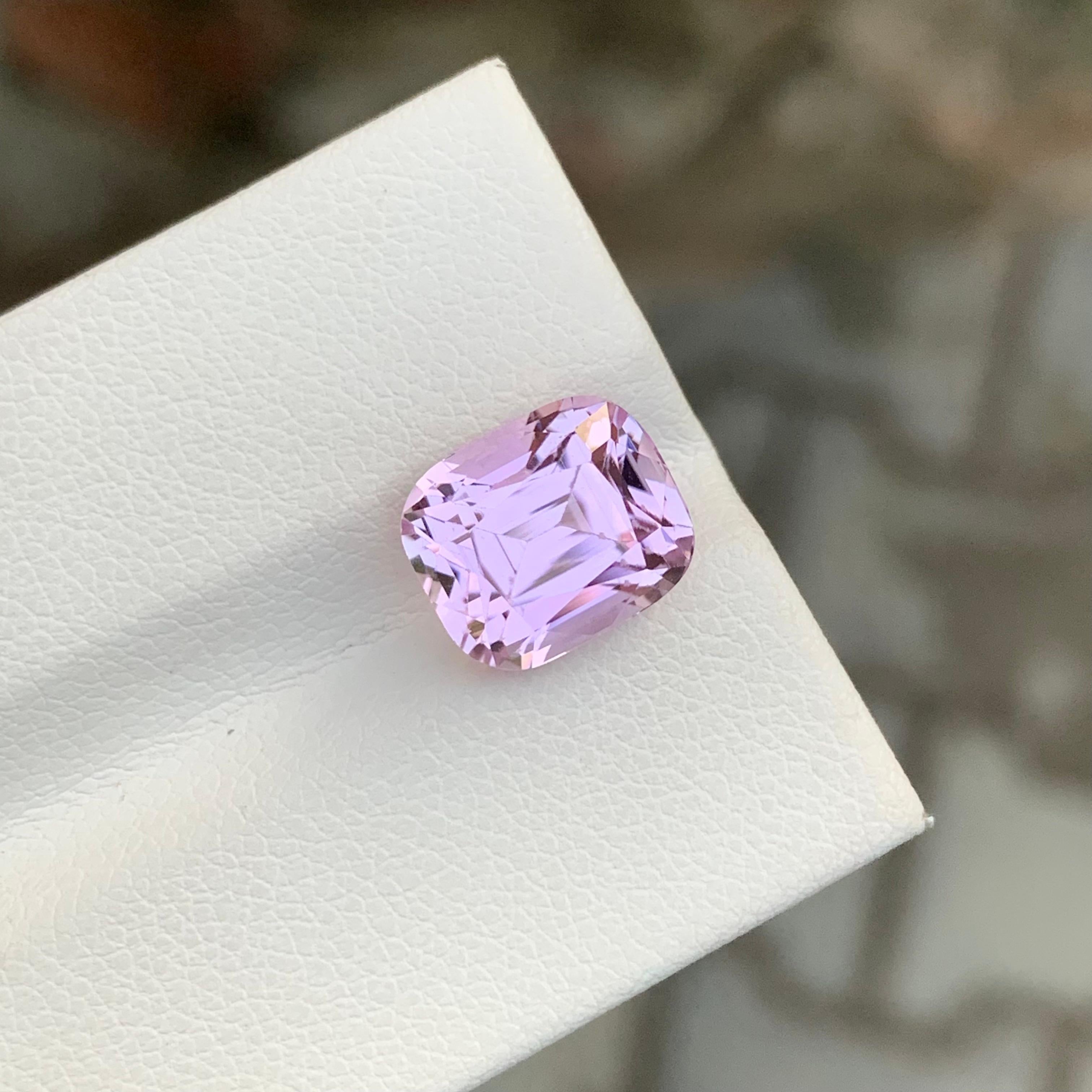 Taglio cuscino 5,40 Carati Nature Kunzite rosa sciolta a forma di cuscino Gemma in vendita