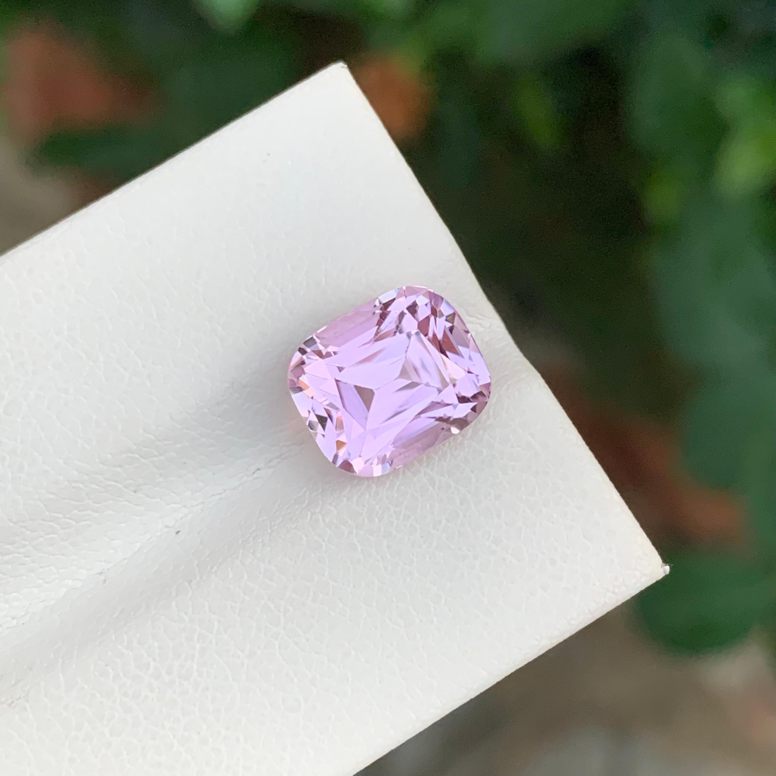 5,40 Carati Nature Kunzite rosa sciolta a forma di cuscino Gemma in vendita 3