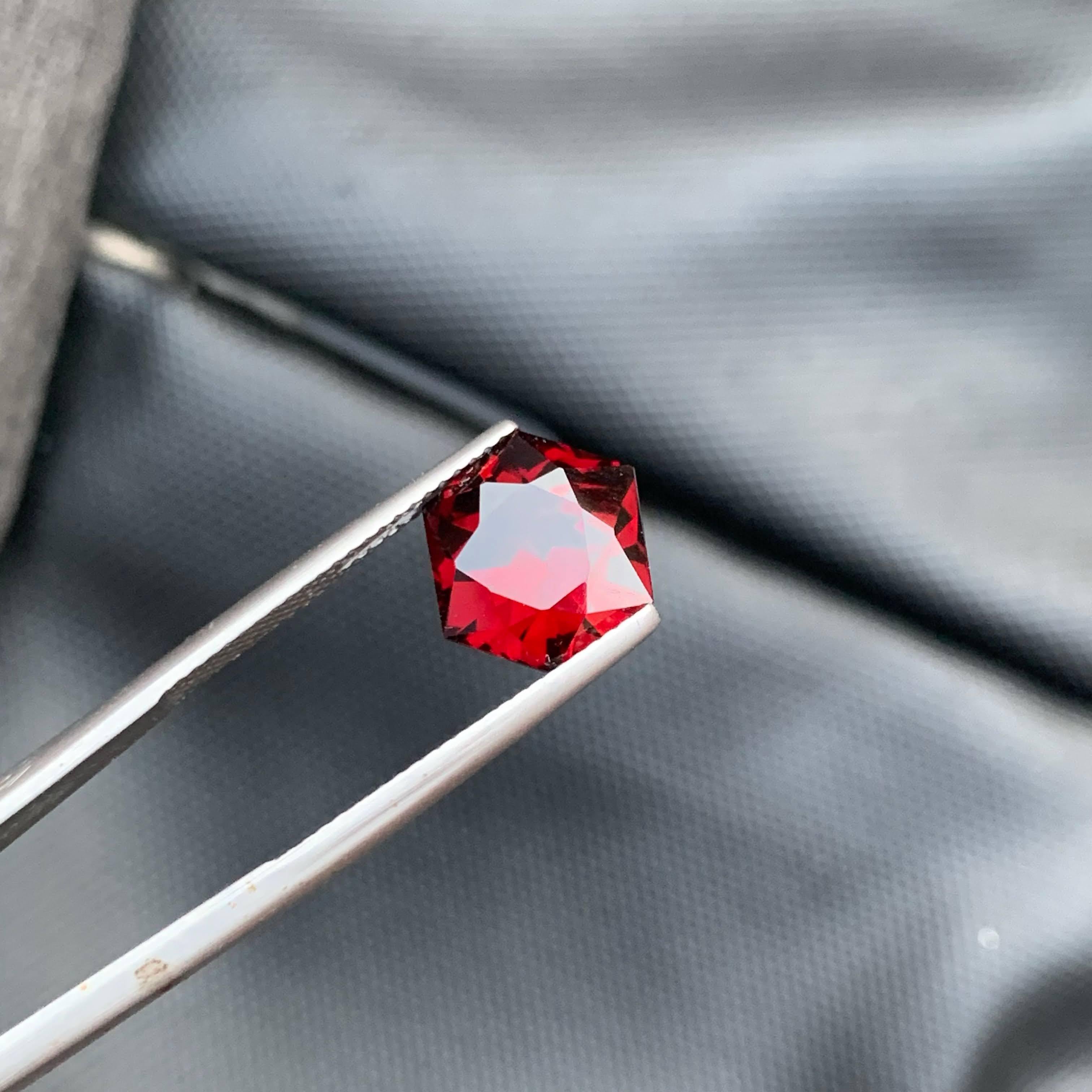 5,40 Karat Natürlicher loser roter Granat Stein Hexagon Schliff Afrikanischer Edelstein im Angebot 4