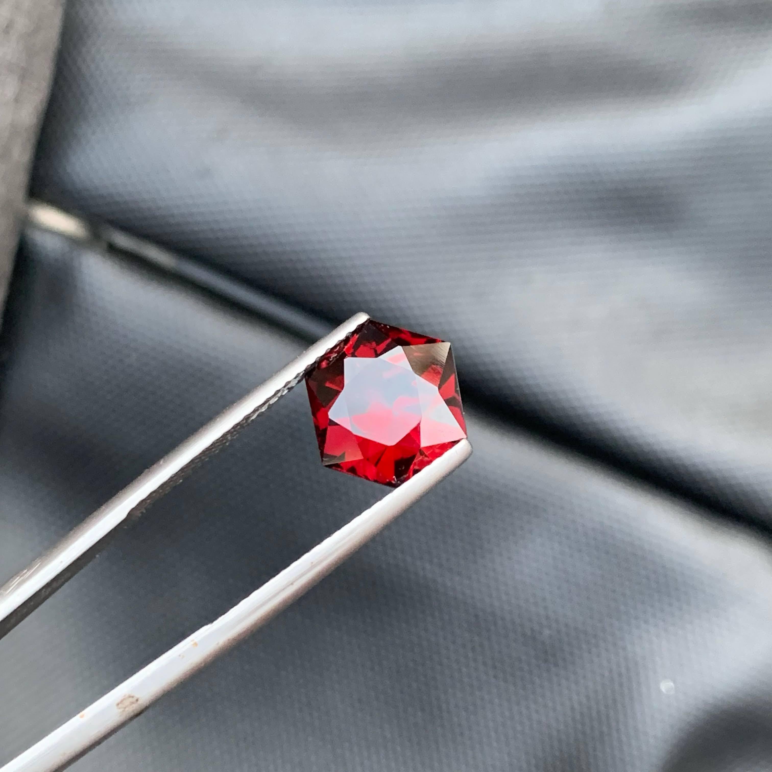 5,40 Karat Natürlicher loser roter Granat Stein Hexagon Schliff Afrikanischer Edelstein im Angebot 3