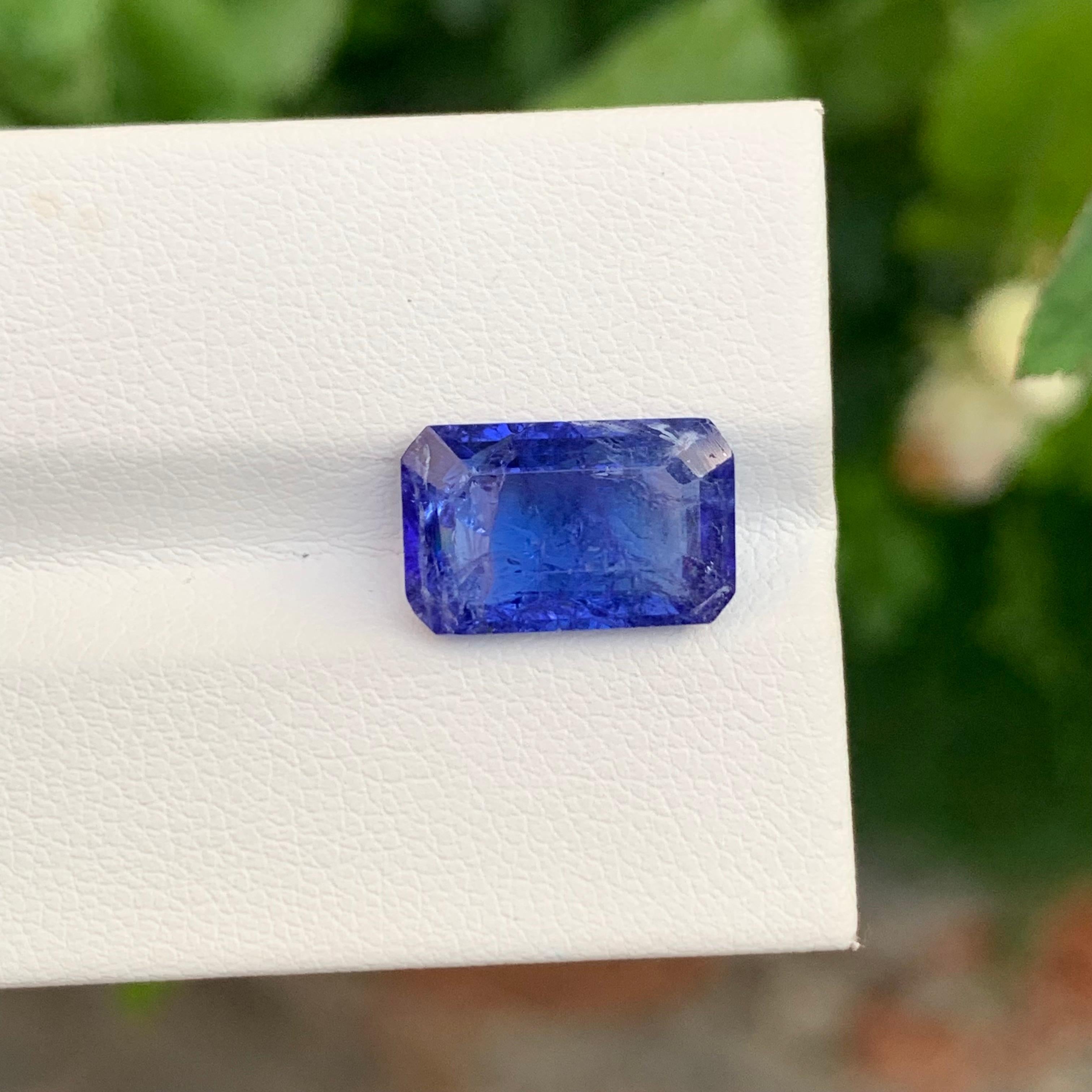 Emerald Cut 5.40 Carat Pretty Loose Tanzanite Emerald Shape Included Gemstone For Sale