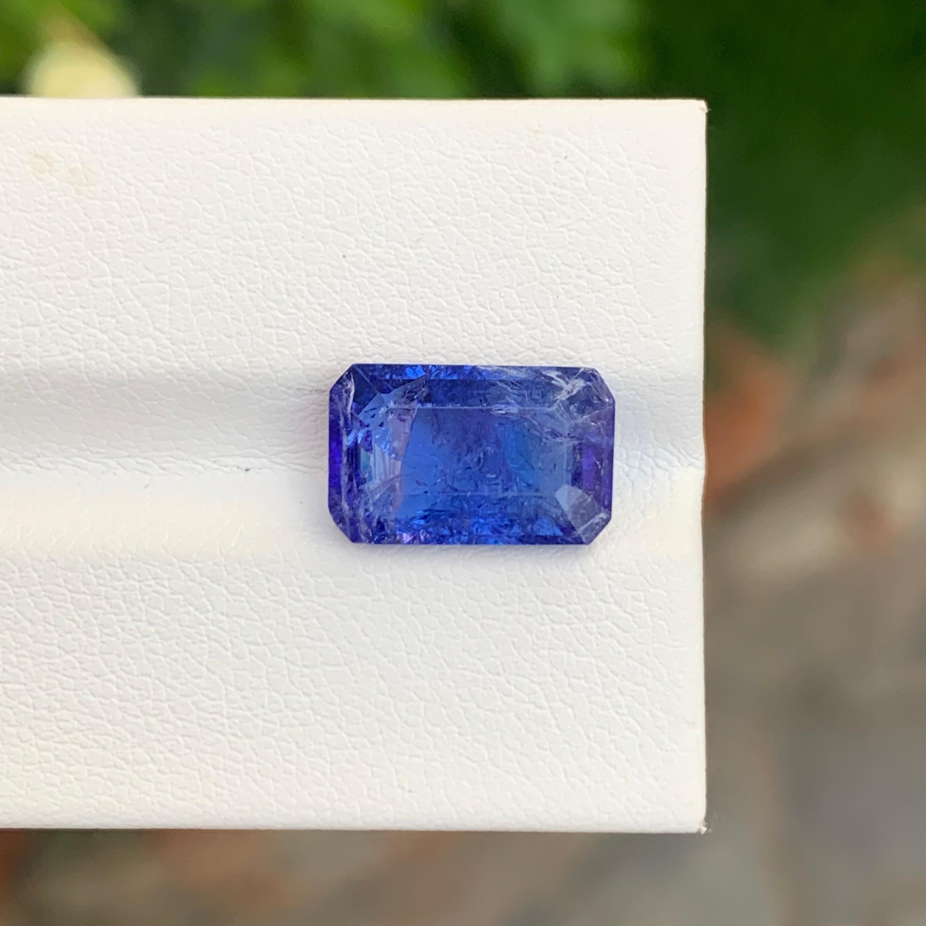 5.40 Carat Pretty Loose Tanzanite Emerald Shape Included Gemstone For Sale 1