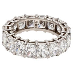 5,40 quilates Diamante talla radiante G-VS2 Anillo de platino con banda de eternidad
