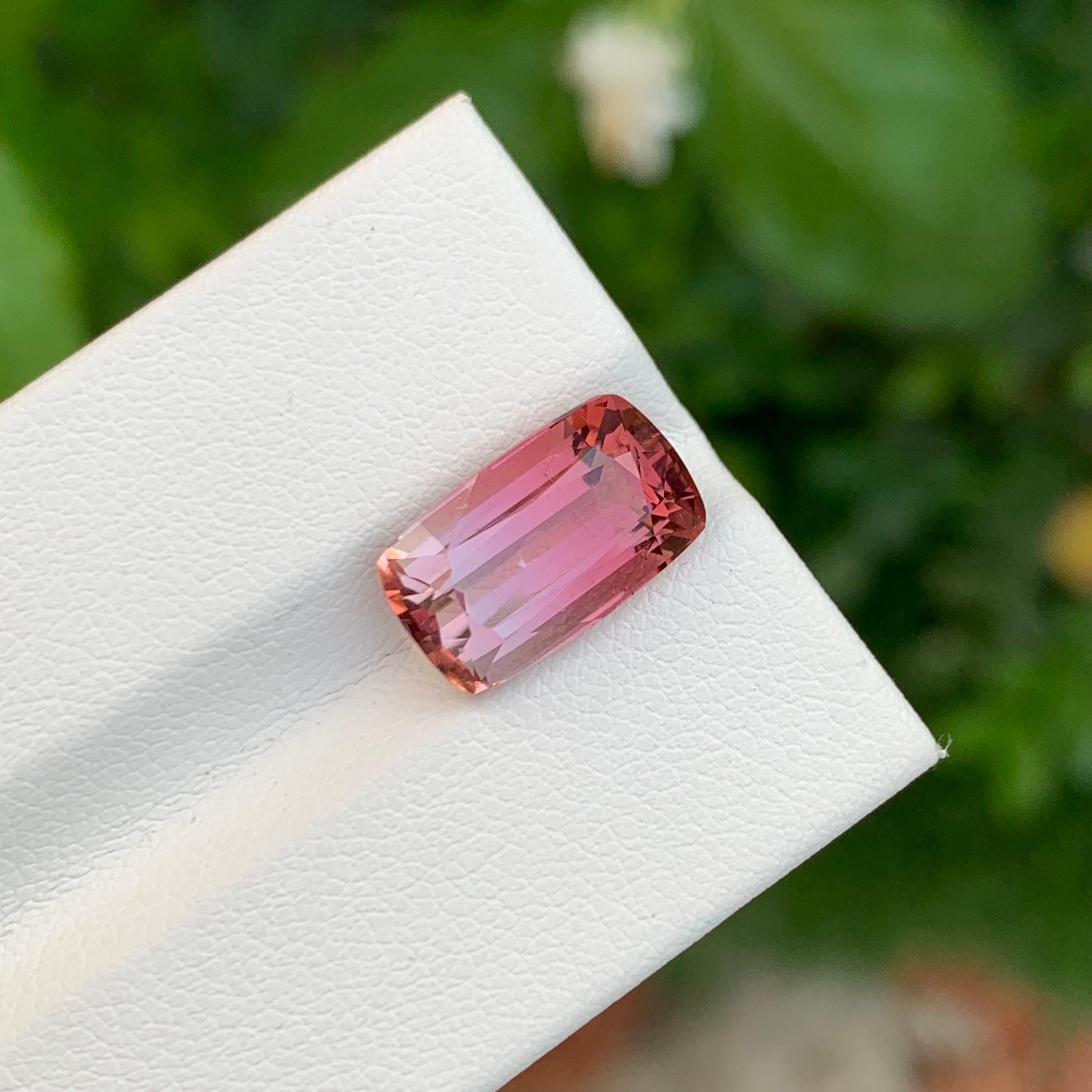 5.40 Carat Splendid Faceted Bi Colour Tourmaline Long Cushion Shape Gemstone For Sale 1