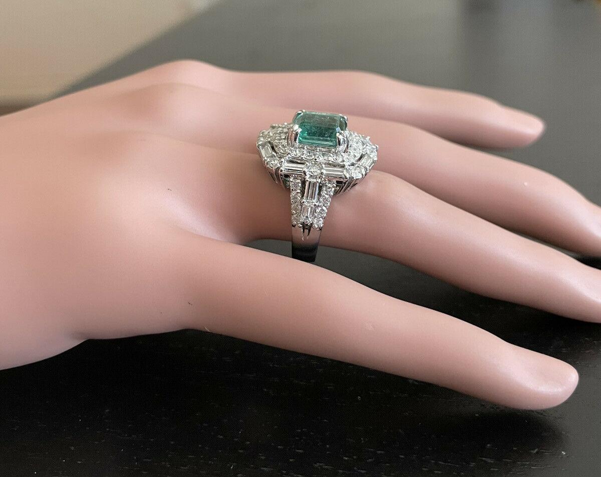 5.40 Carats Natural Emerald and Diamond 14K Solid White Gold Ring For Sale 2