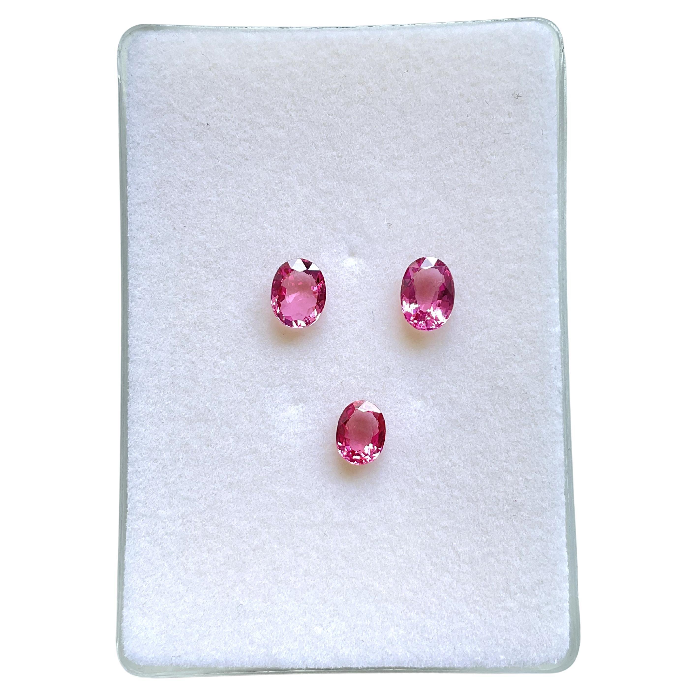 5.40 Carats Tanzania Mahenge Pink Spinel Cut stone For Jewelry Natural Gemstone

Weight - 5.40 Carats
Size - 6x8 to 7x9 mm
Shape - Oval
Quantity - 3 Pieces