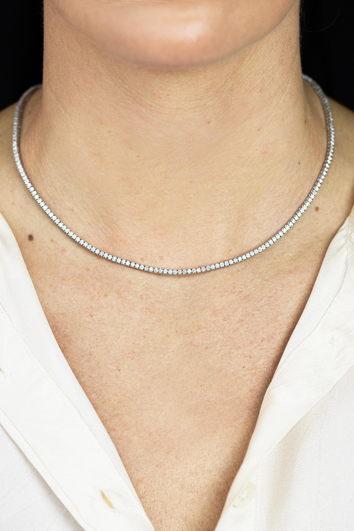 Roman Malakov Collar de tenis con diamantes redondos de corte brillante de 5.40 quilates en total Corte redondo