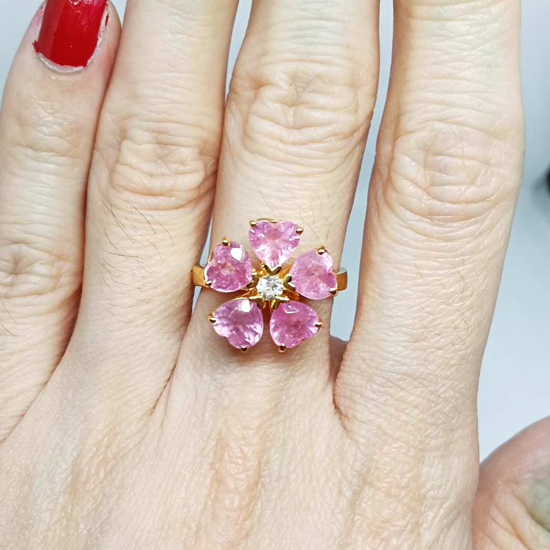 Women's 5.40cts Pink tourmaline ring.Streling Silver on 18K Gold Plated For Sale