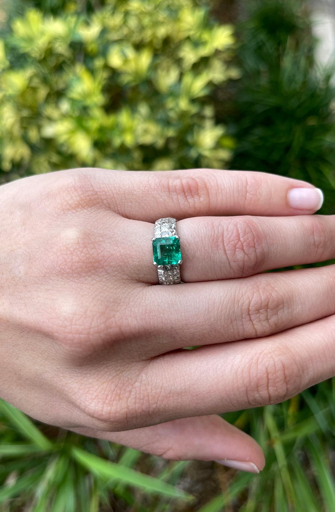 emerald ring thick band