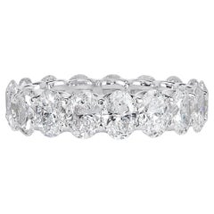 5.41 Carat Oval Band Brilliant White 18K Gold Heirloom-Worthy Glow Signature