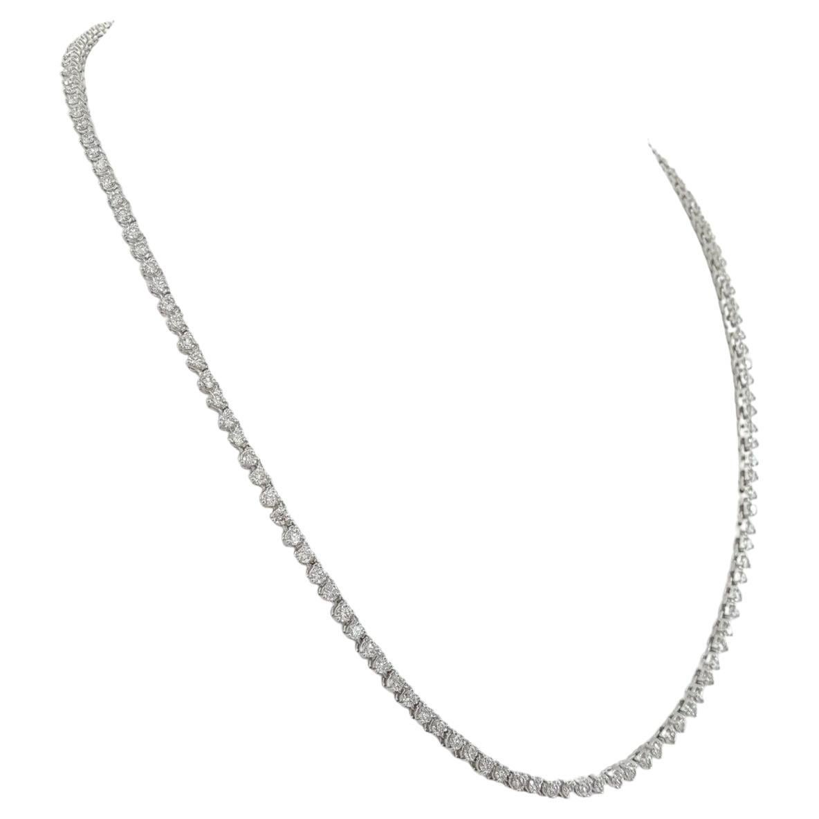 Round Cut 5.41 Carat Total Weight Round Brilliant Cut Diamonds Necklace For Sale