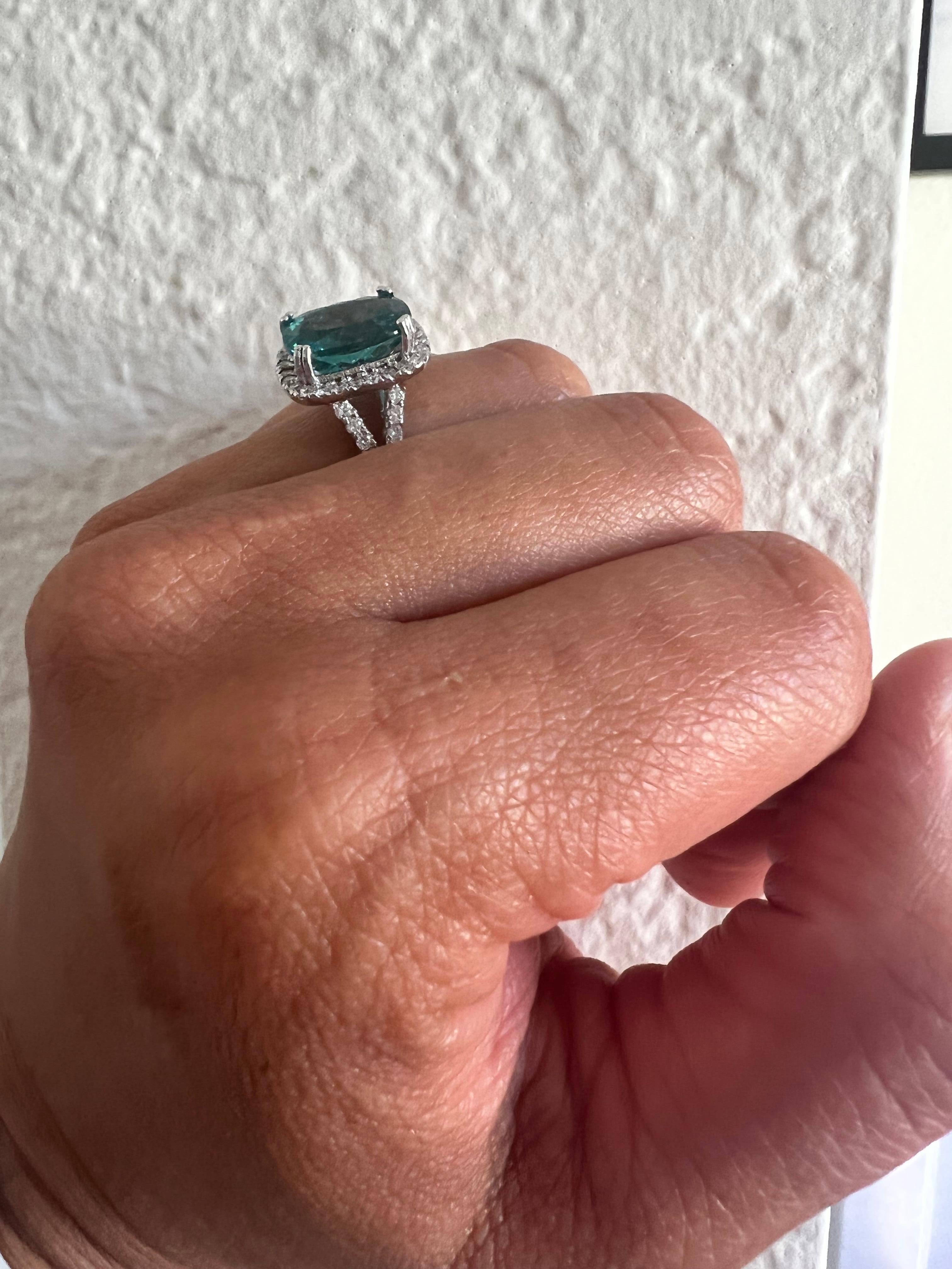 5.42 Carat Apatite Diamond 14 Karat White Gold Cocktail Ring In New Condition For Sale In Los Angeles, CA