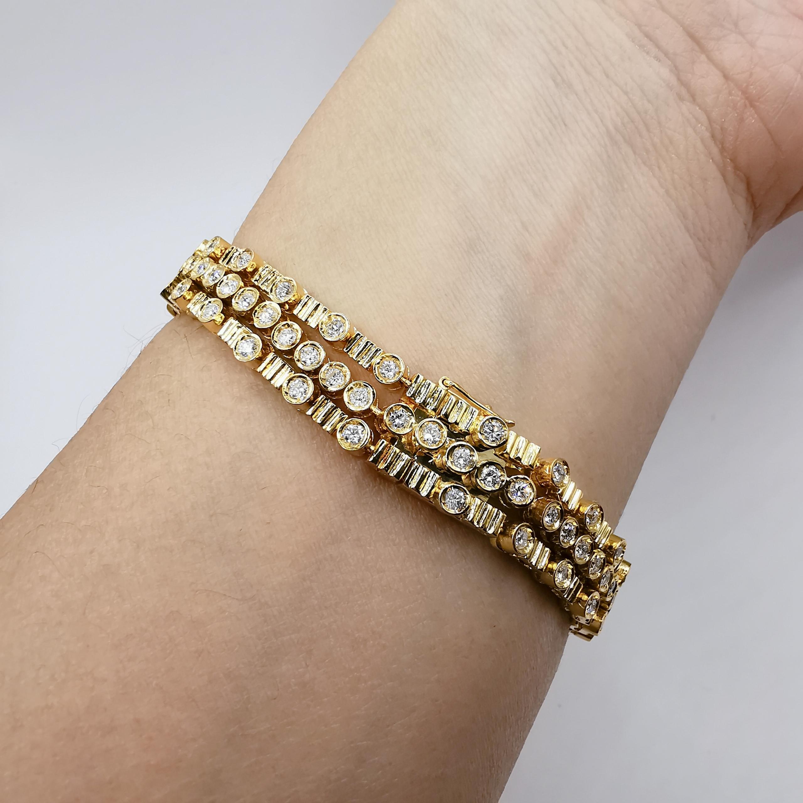 5.42 Carat Happy Diamond Bracelet in 18k Yellow Gold For Sale 5