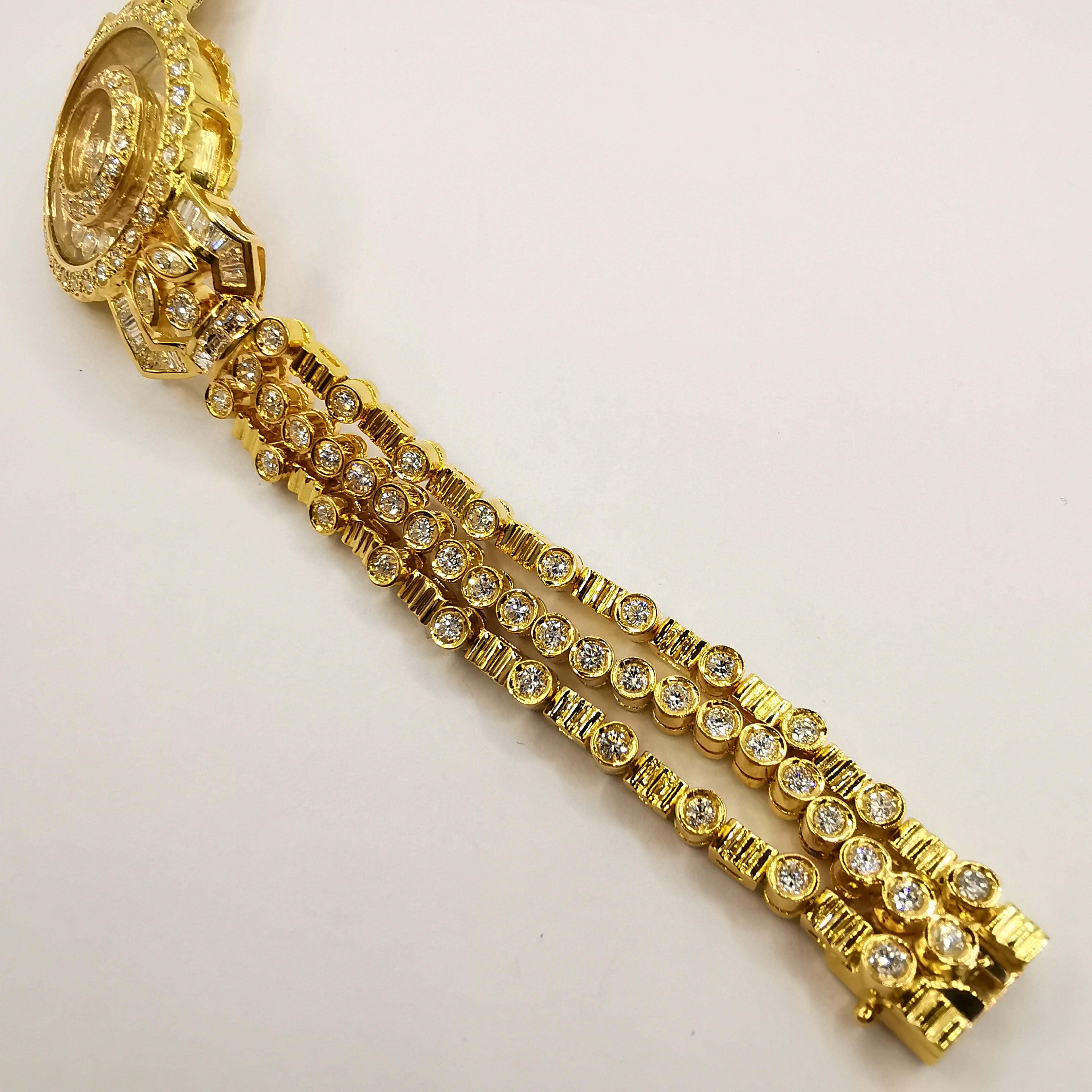 5.42 Carat Happy Diamond Bracelet in 18k Yellow Gold In New Condition For Sale In Wan Chai District, HK