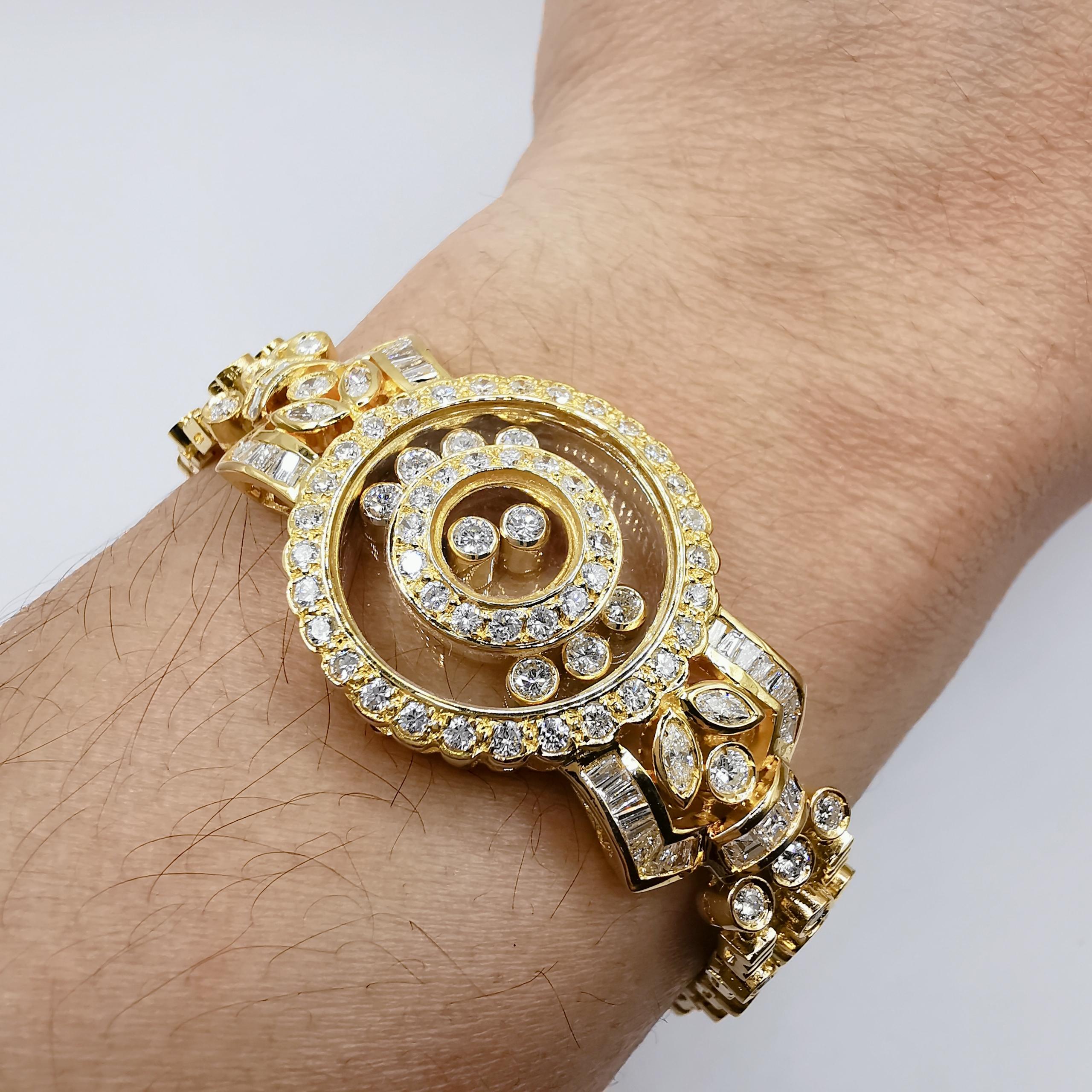 5.42 Carat Happy Diamond Bracelet in 18k Yellow Gold For Sale 3