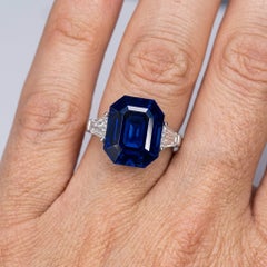 Bague en platine sertie d'un saphir de 5,42 carats non traité thermiquement et d'un diamant
