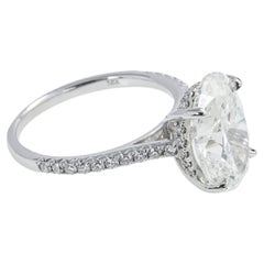 5.42 Carat Oval Diamond Ring Brilliant White 18K Gold Signature Sophistication