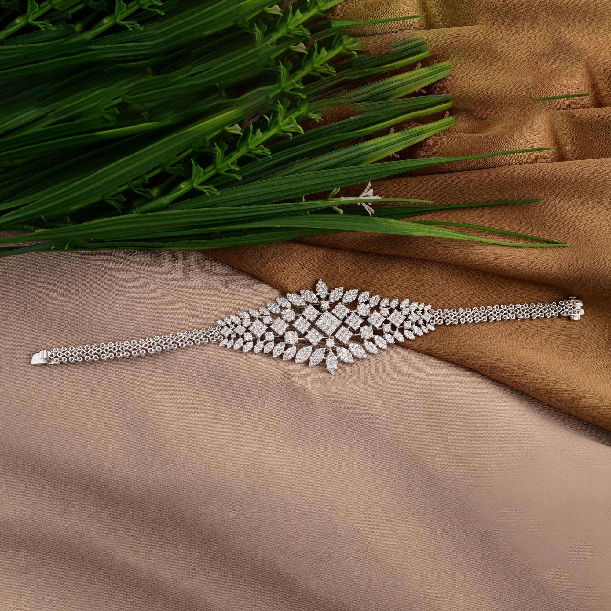 Round Cut 5.42 Carat SI/H Round Brilliant Cut Diamond Bracelet 14 Karat White Gold Jewelry For Sale