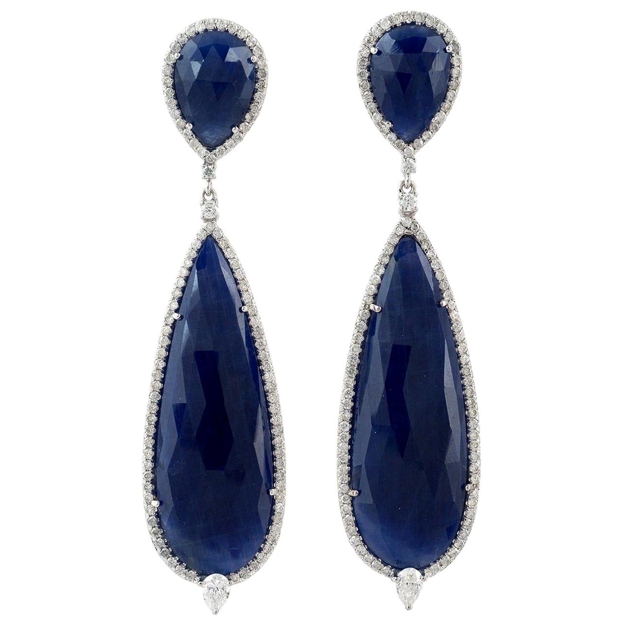 Boucles d'oreilles en or 18 carats avec saphir bleu de 54,27 carats et diamants en vente