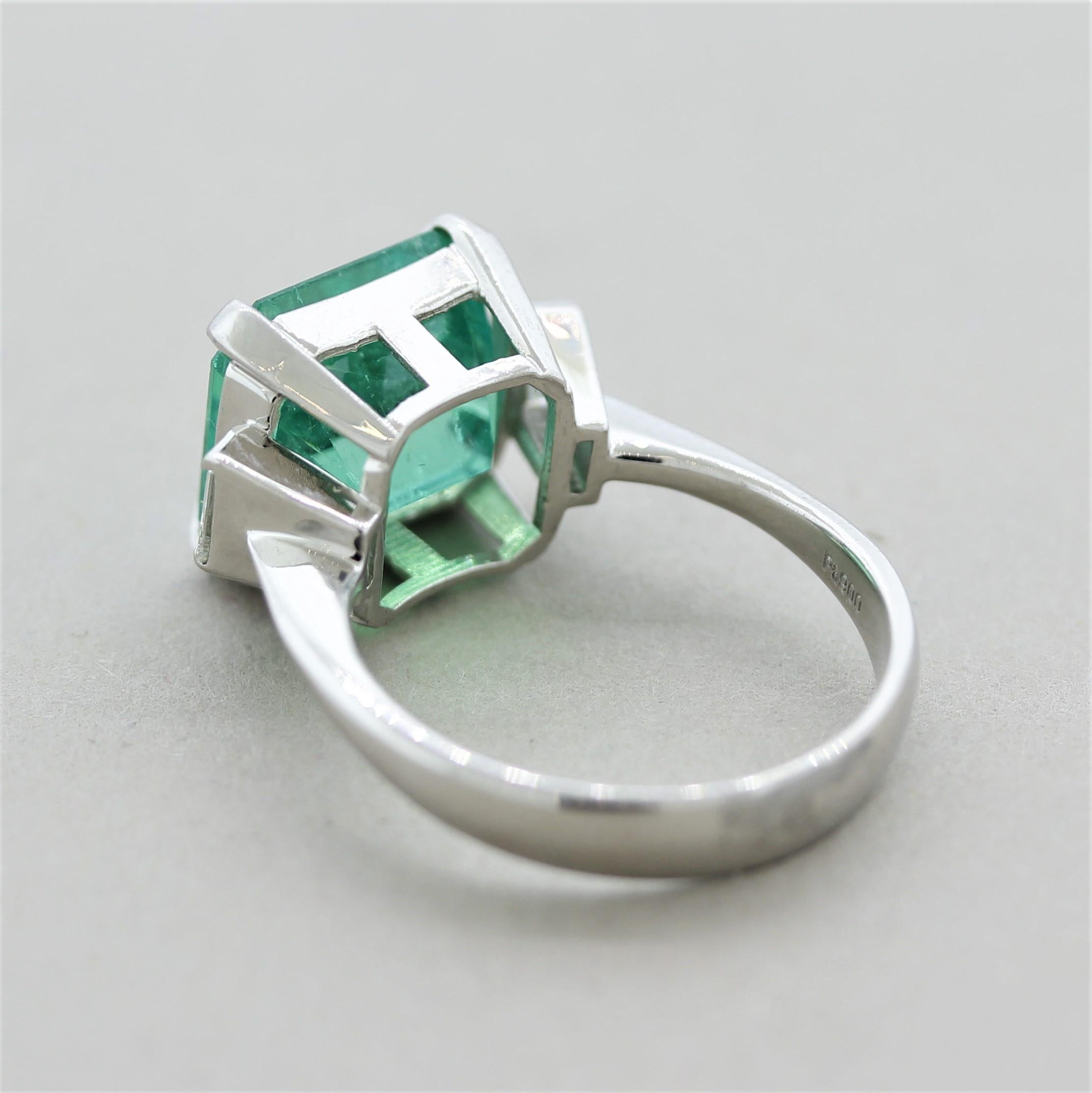 Women's 5.43 Carat Colombian Emerald Diamond Platinum Ring, GIA Certified For Sale