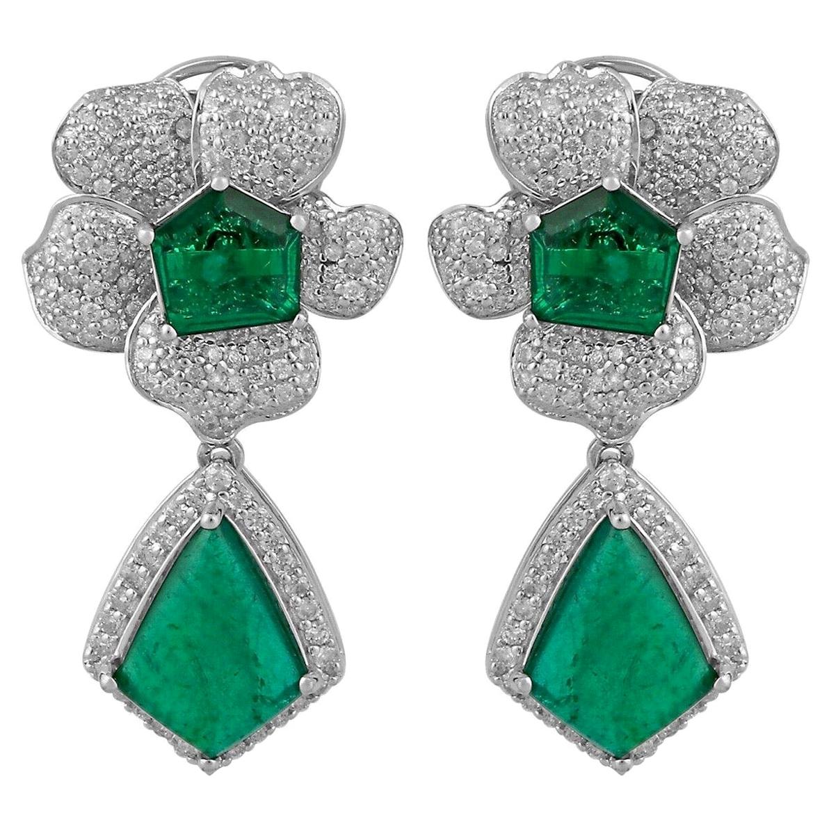 5.43 Carat Diamond Emerald 18 Karat White Gold Flower Earrings