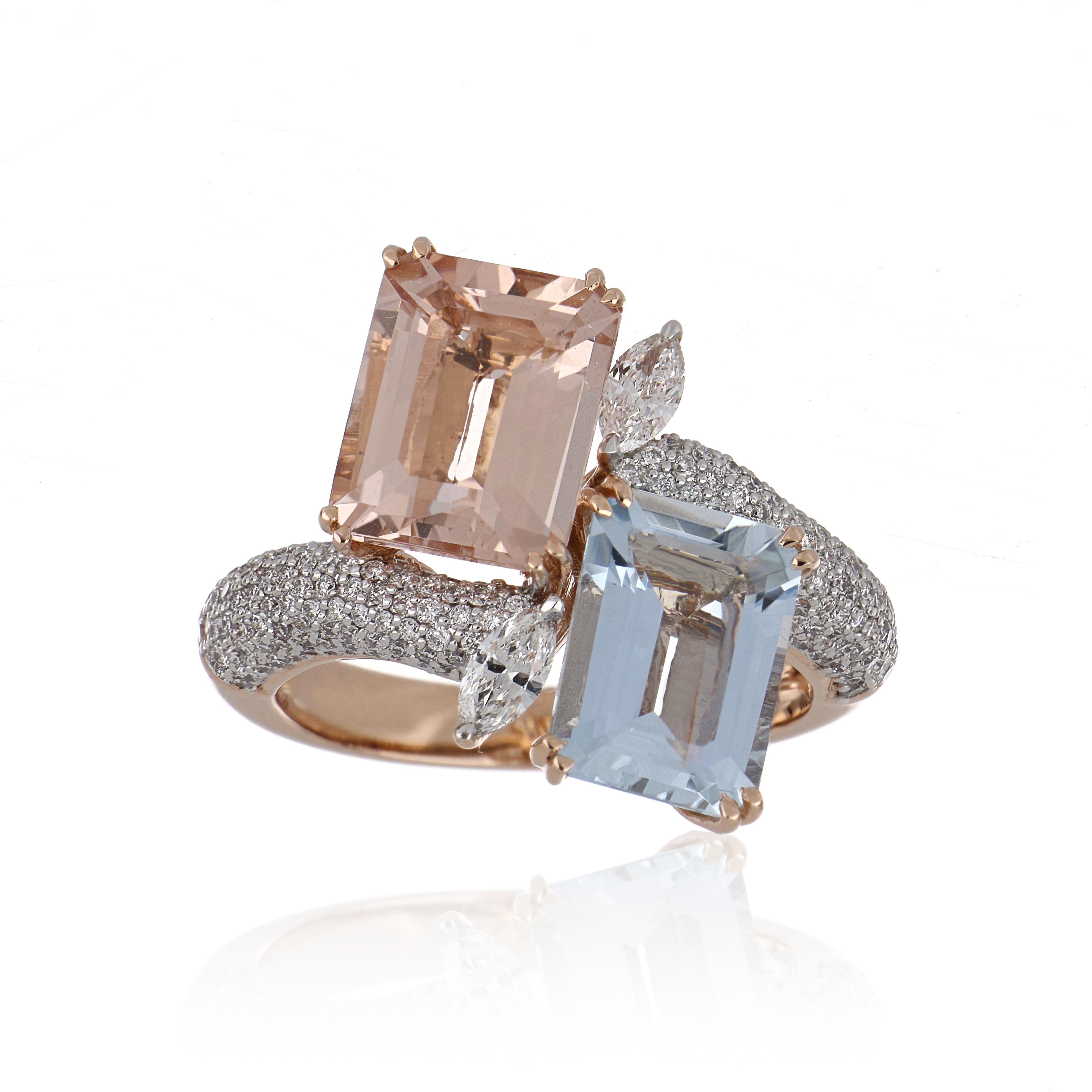 5.43 Carat Total Morganite and Aquamarine Ring with Diamonds in 14 Karat Gold In New Condition For Sale In JAIPUR, IN