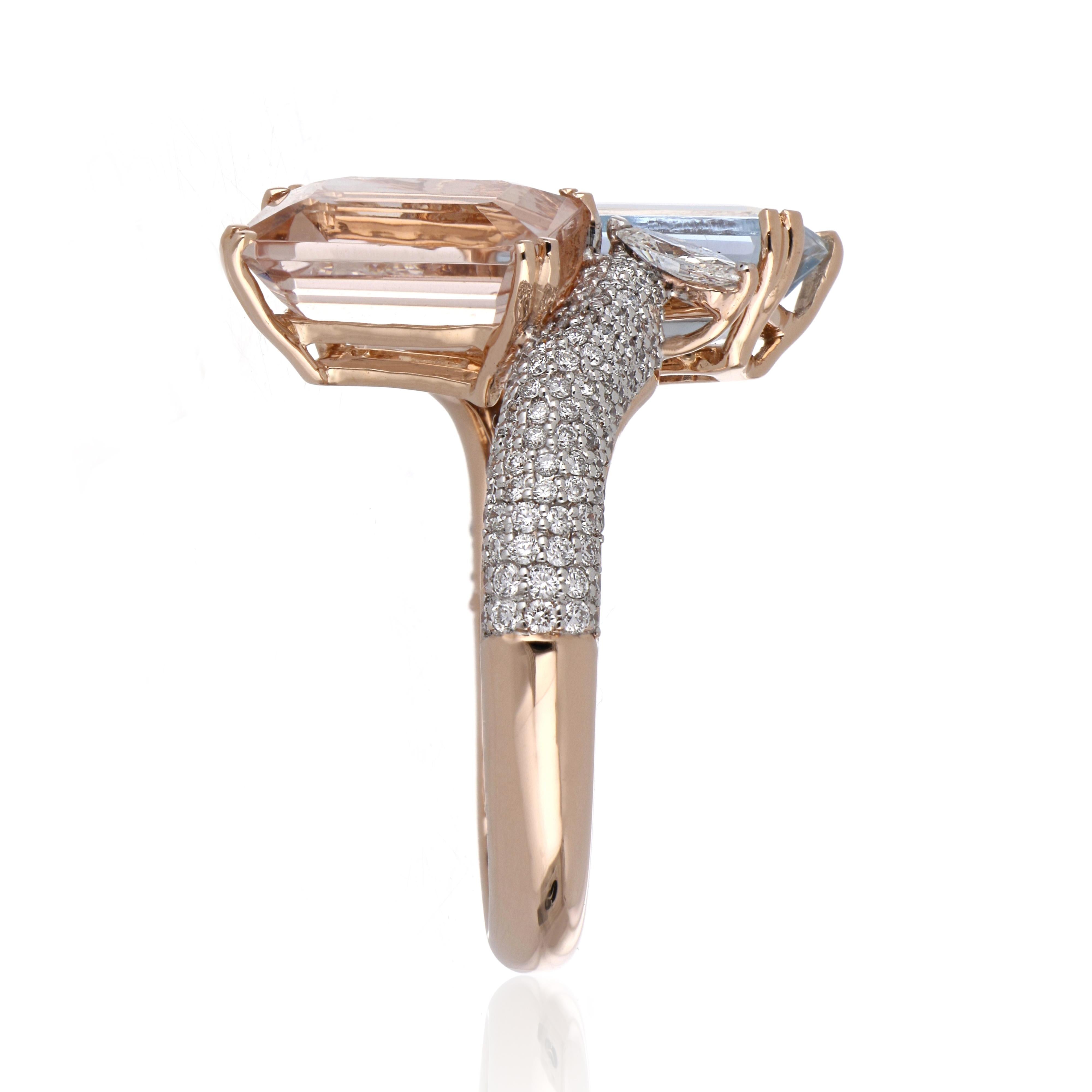 Women's 5.43 Carat Total Morganite and Aquamarine Ring with Diamonds in 14 Karat Gold For Sale