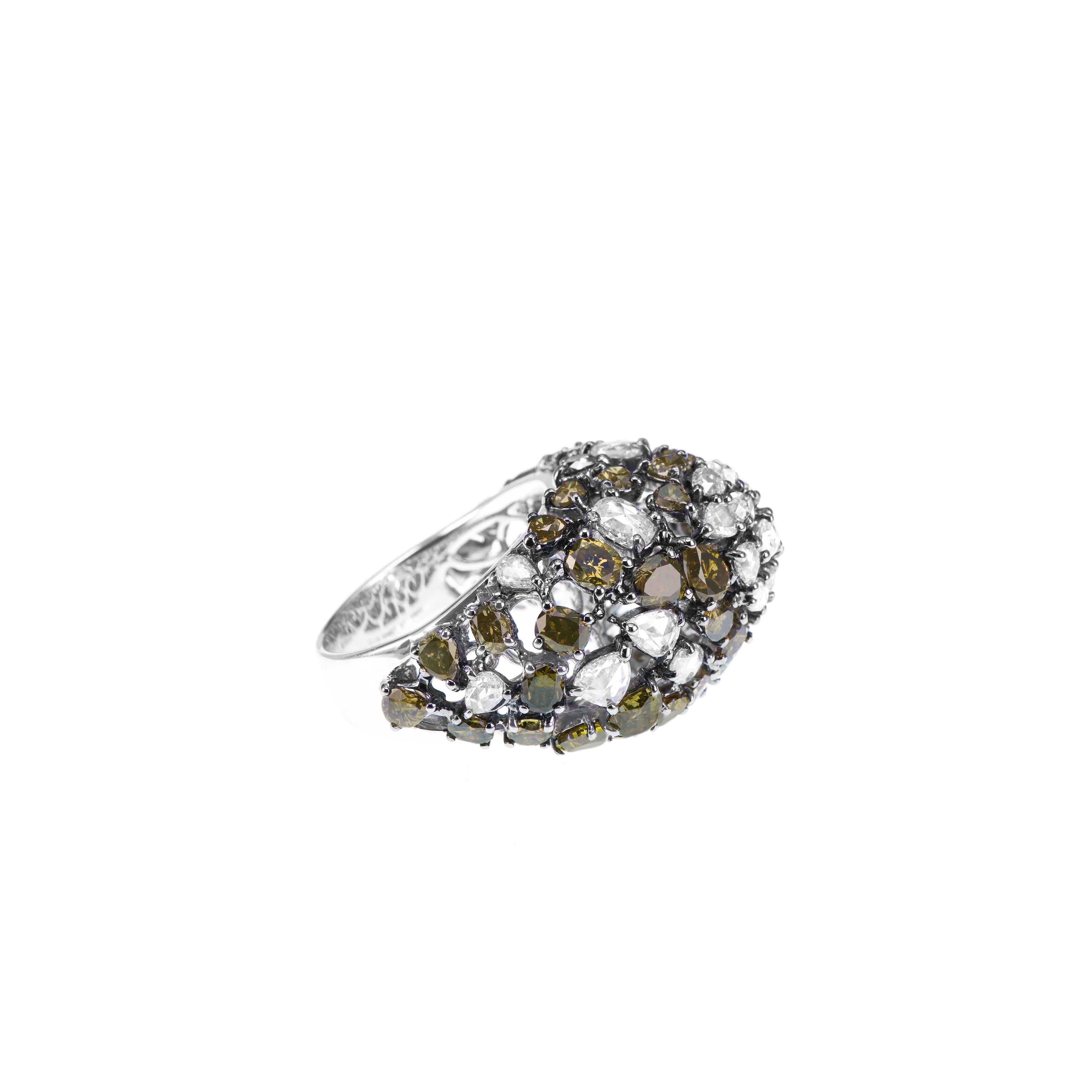 5,44 carati di diamante naturale Greene & Greene 1,86 carati di diamante bianco Anello a cupola 18 carati In condizioni Nuovo in vendita a Hung Hom, HK