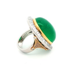 54,47 carati di smeraldo colombiano cabochon e anello da cocktail in platino con diamante