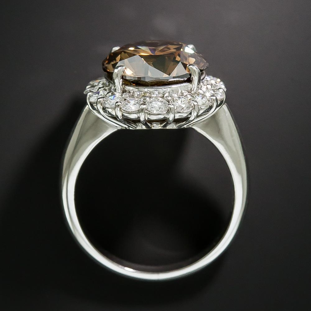 5.45 Carat Natural Fancy Brown Diamond Cluster Ring, GIA In Excellent Condition In San Francisco, CA