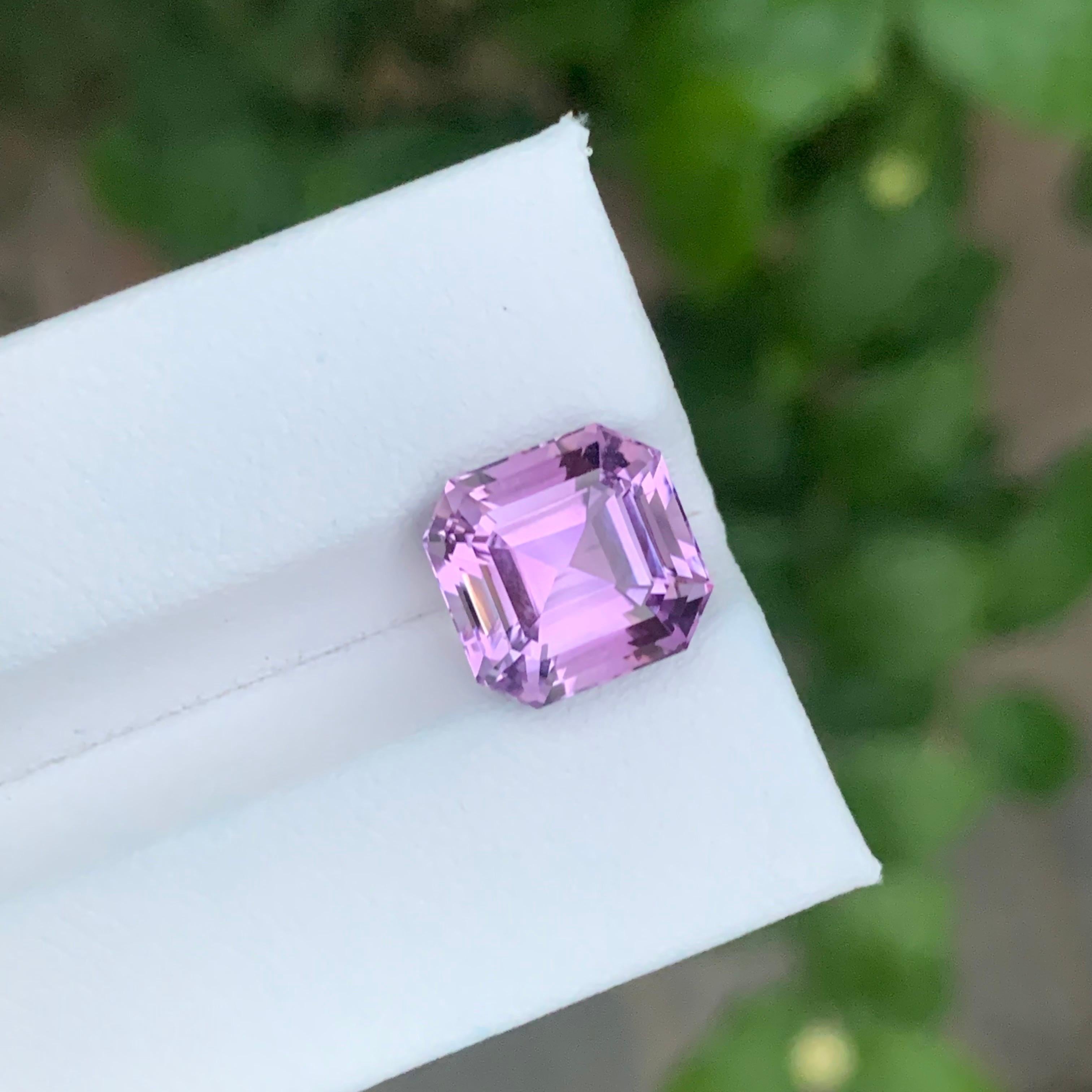 5.45 Carat Natural Loose Amethyst Octagon Shape Gemstone For Sale 3