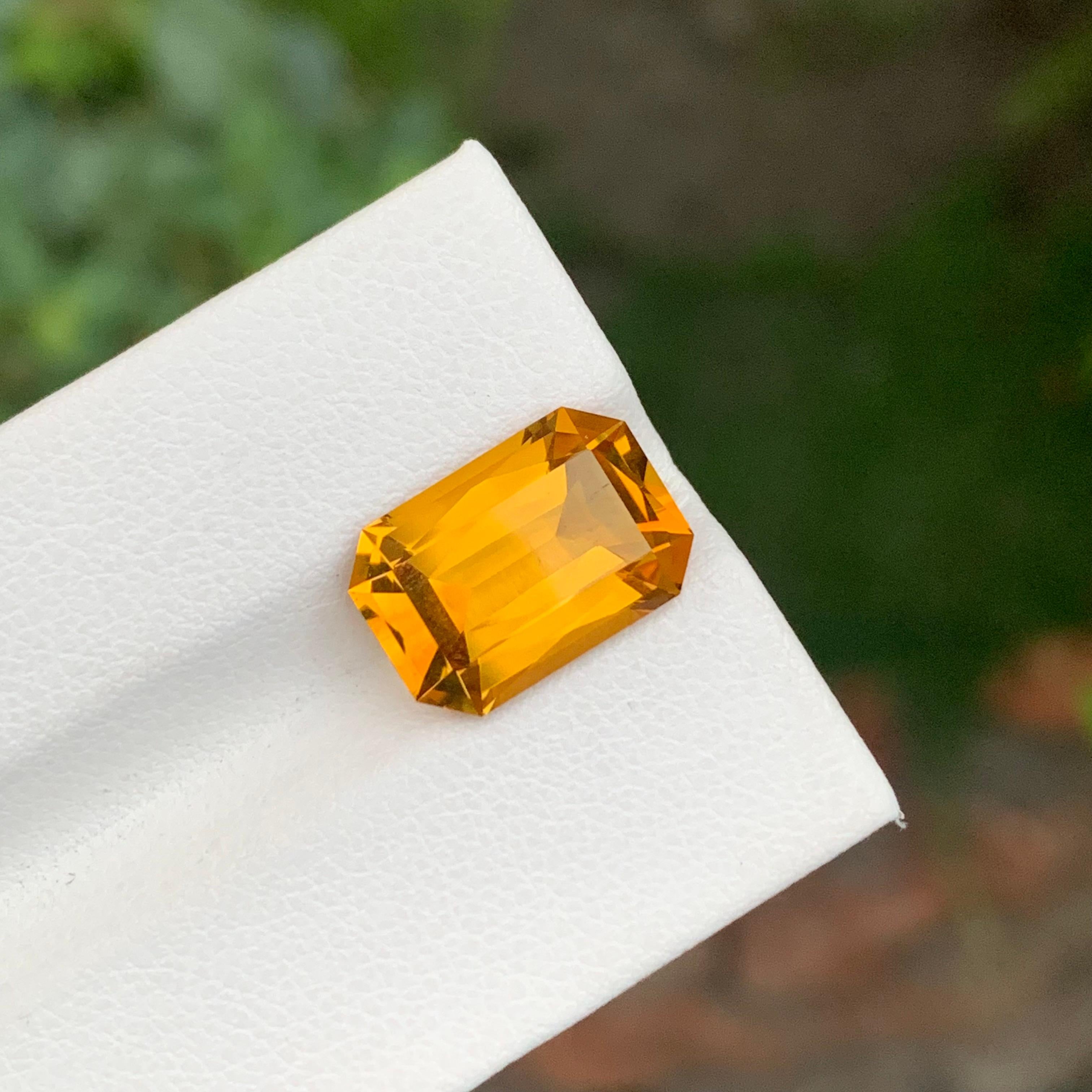 5.45 Karat natürlicher loser Citrin in Smaragdform in Smaragdform für Schmuck (Arts and Crafts) im Angebot
