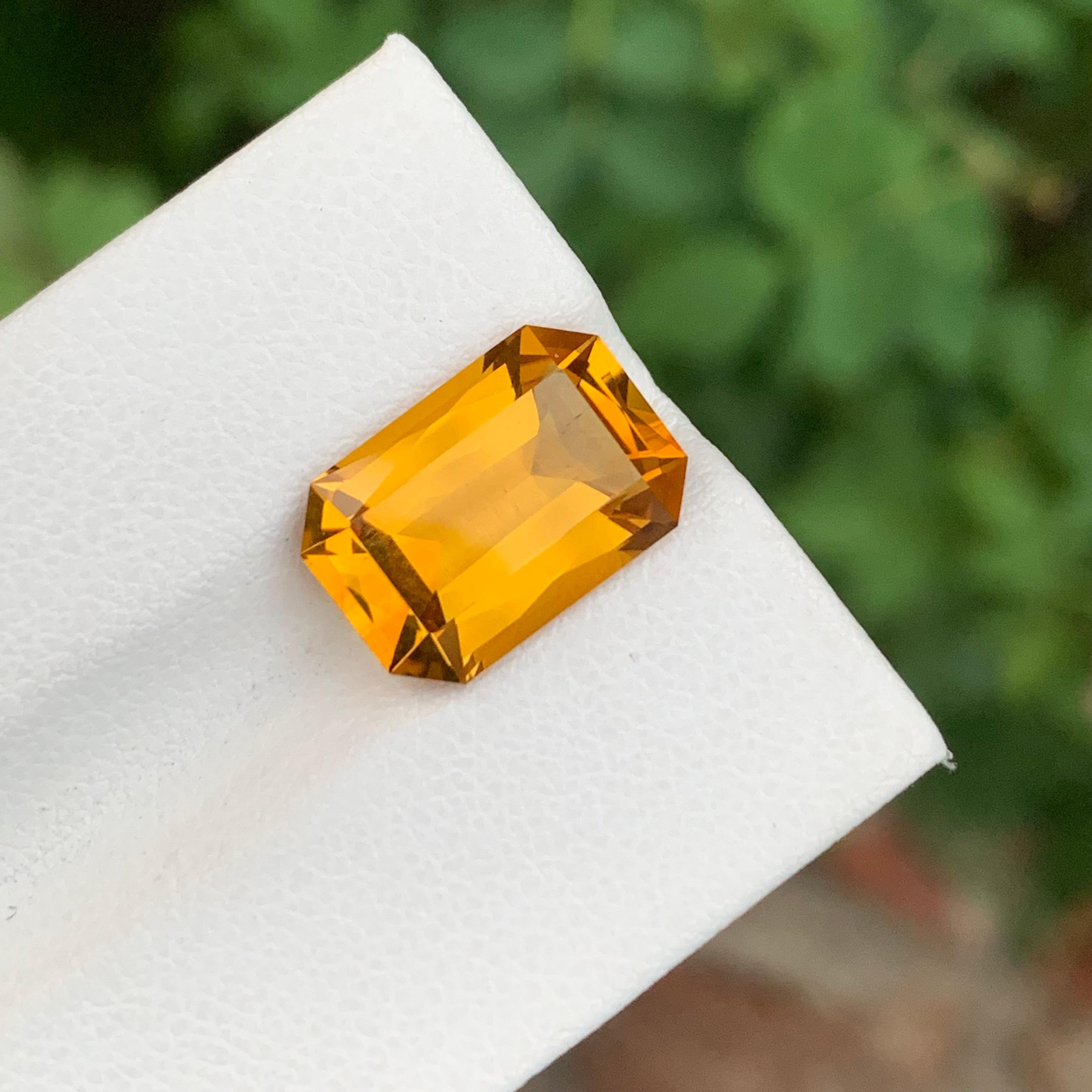 5.45 Karat natürlicher loser Citrin in Smaragdform in Smaragdform für Schmuck für Damen oder Herren im Angebot