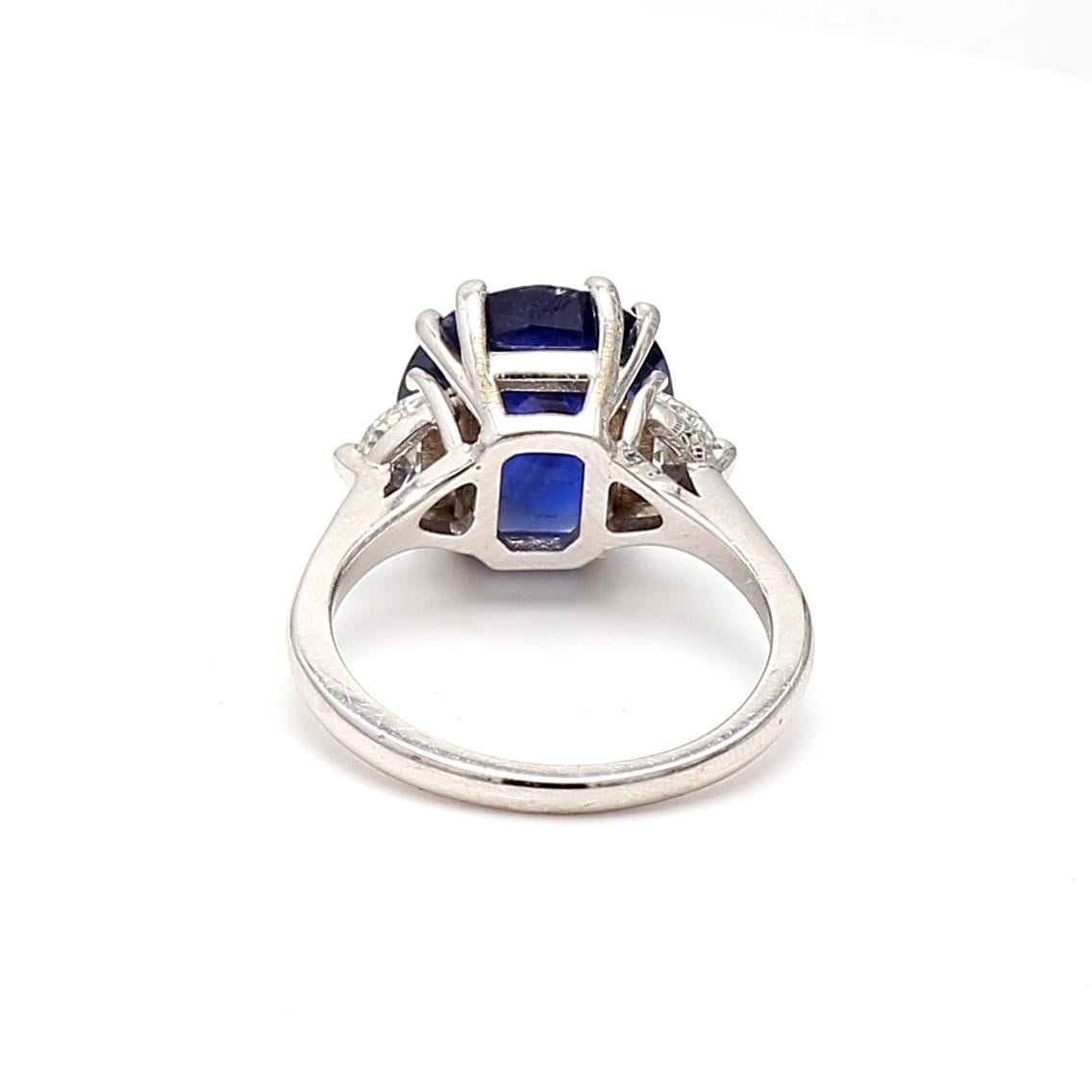 5.45 Carat Sapphire 0.70 Carat Half Moon Shape Diamond 18K White Gold Ring For Sale 1