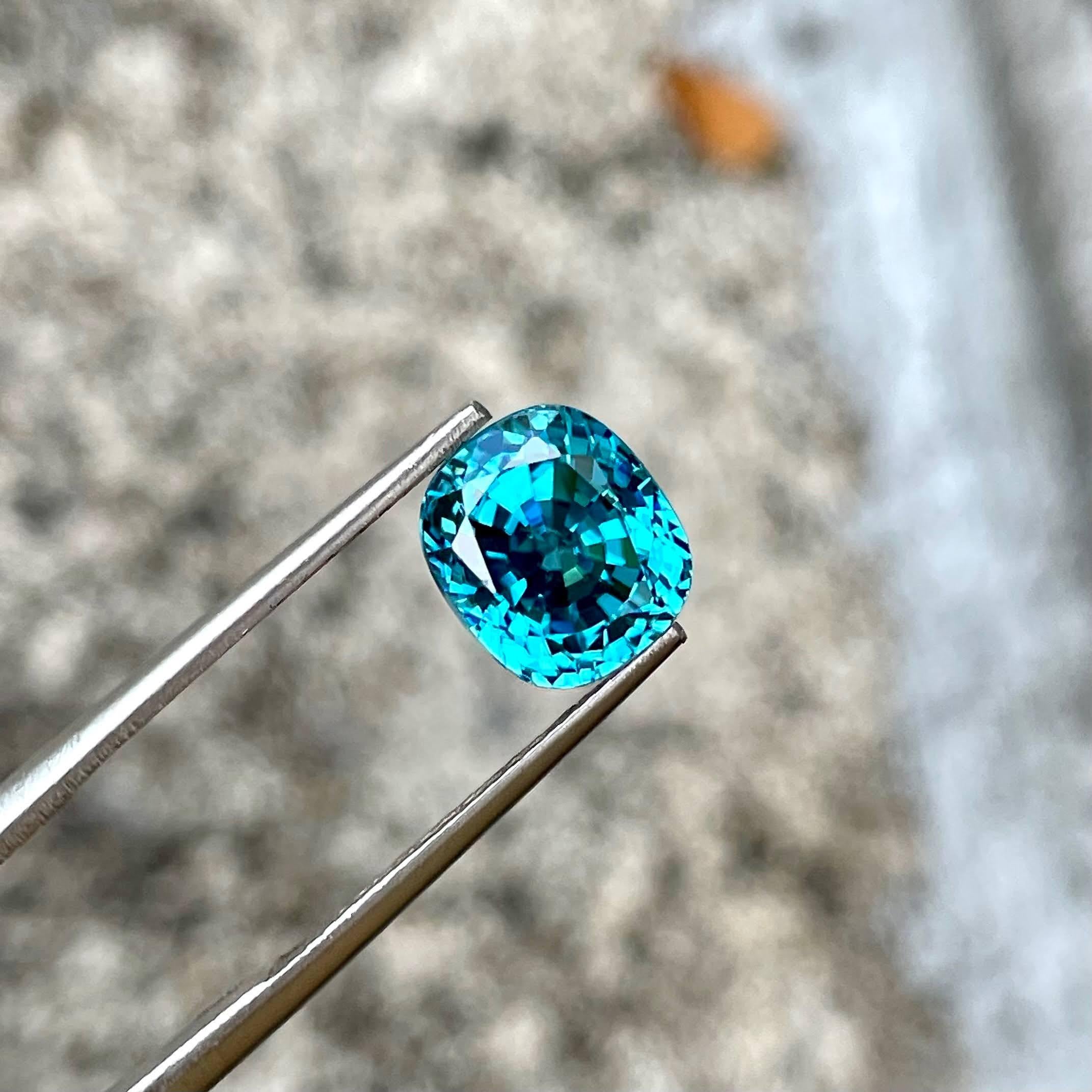 5.45 carats Blue Zircon Stone Cushion Cut Natural Cambodian Gemstone For Sale 1