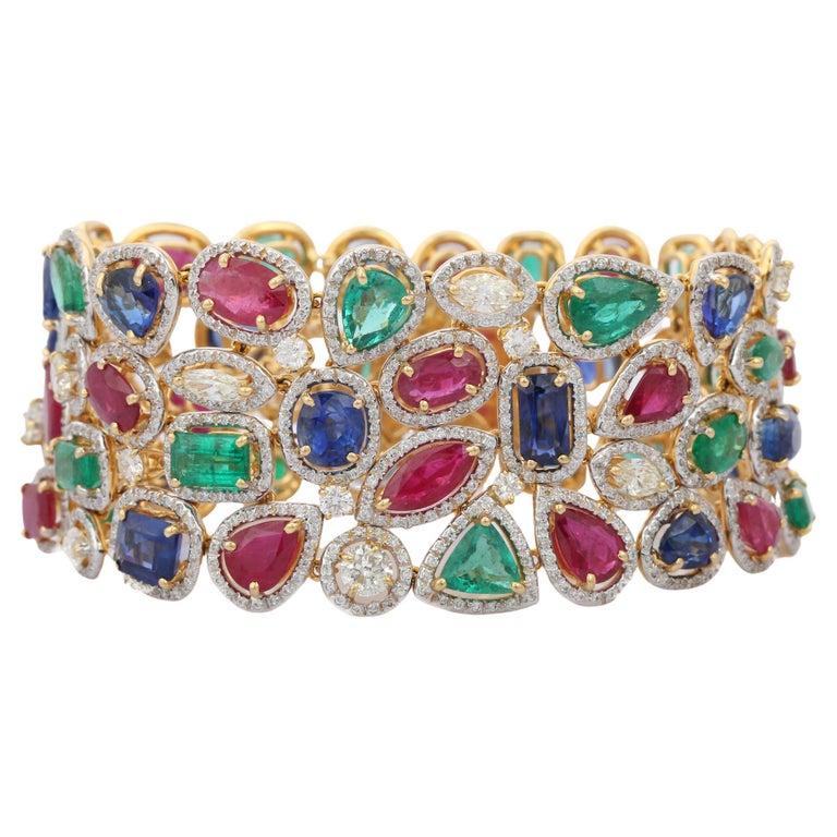 Armband aus 18 Karat massivem Gelbgold mit 54,5 Karat Smaragd, Rubin und Saphir mit Diamanten Damen
