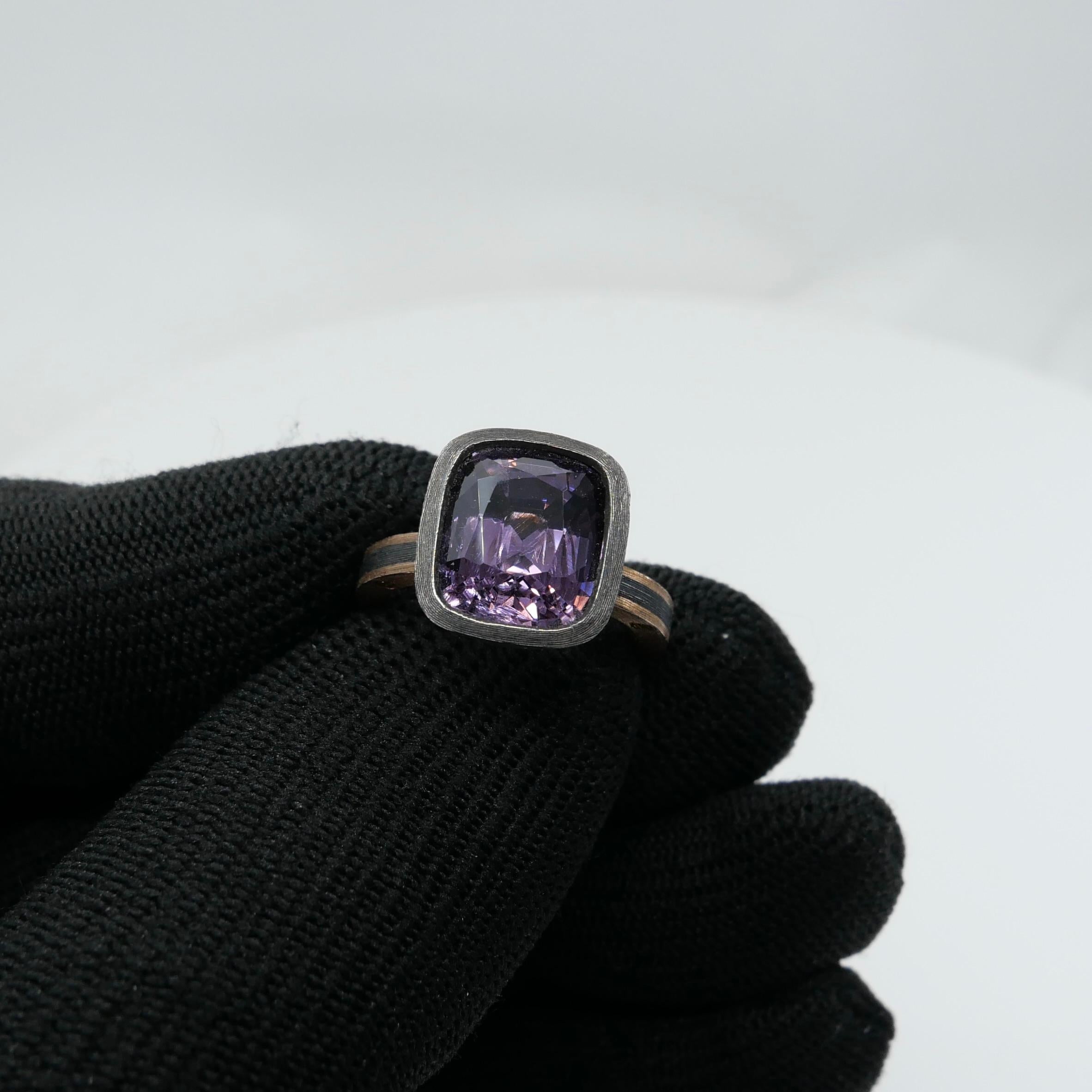 5.46 Carat Purple Spinel Ring Set in Combination of 18k Gold & 925 Silver For Sale 11