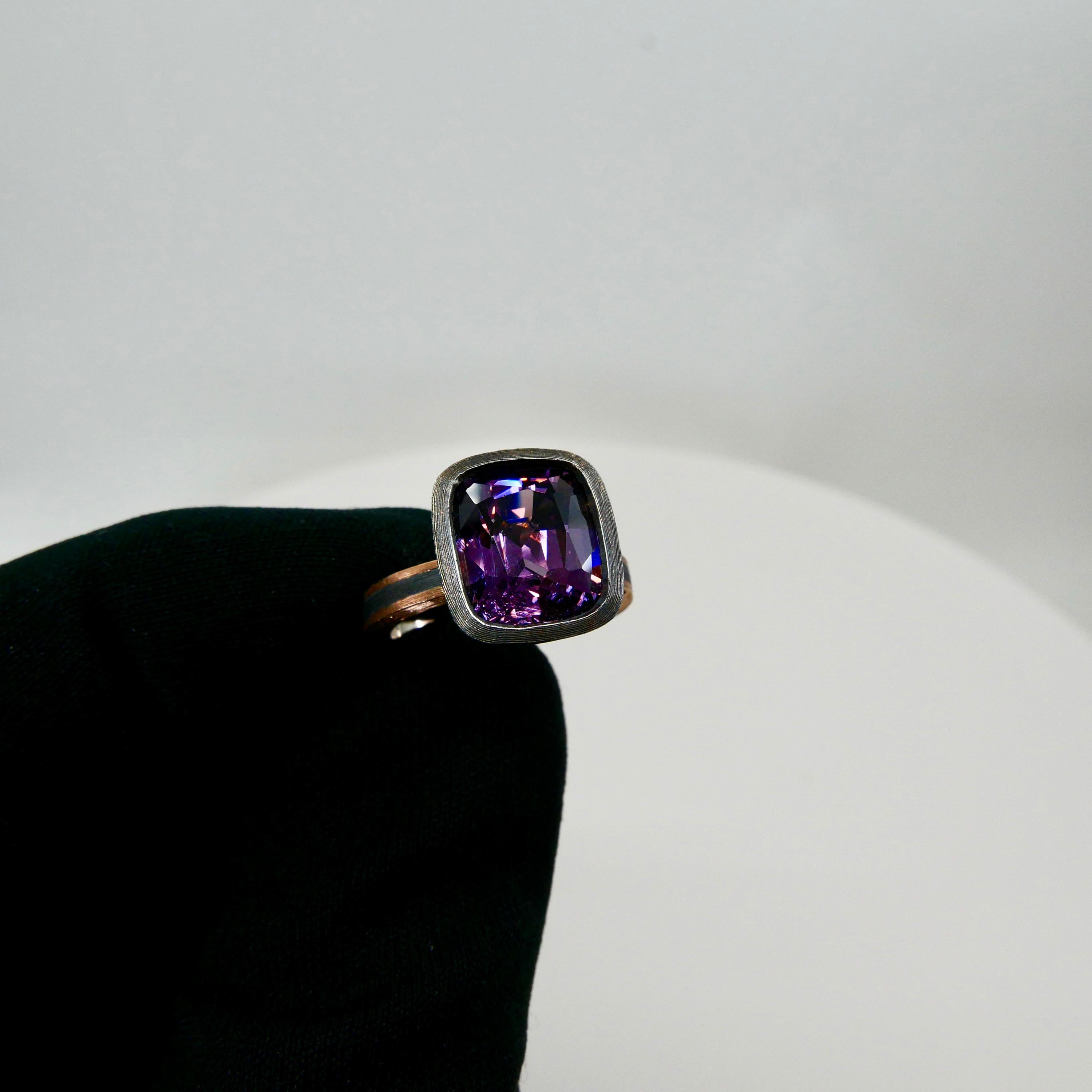 5.46 Carat Purple Spinel Ring Set in Combination of 18k Gold & 925 Silver In New Condition For Sale In Hong Kong, HK