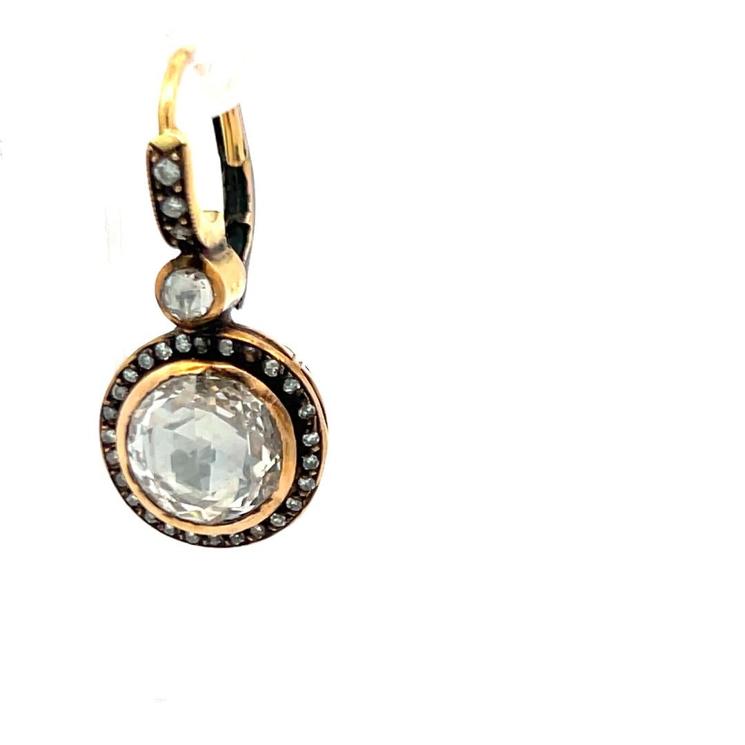 Boucles d'oreilles à clip en or jaune 18K de 5,46 carats de diamants ronds et taillés en rose en vente 4
