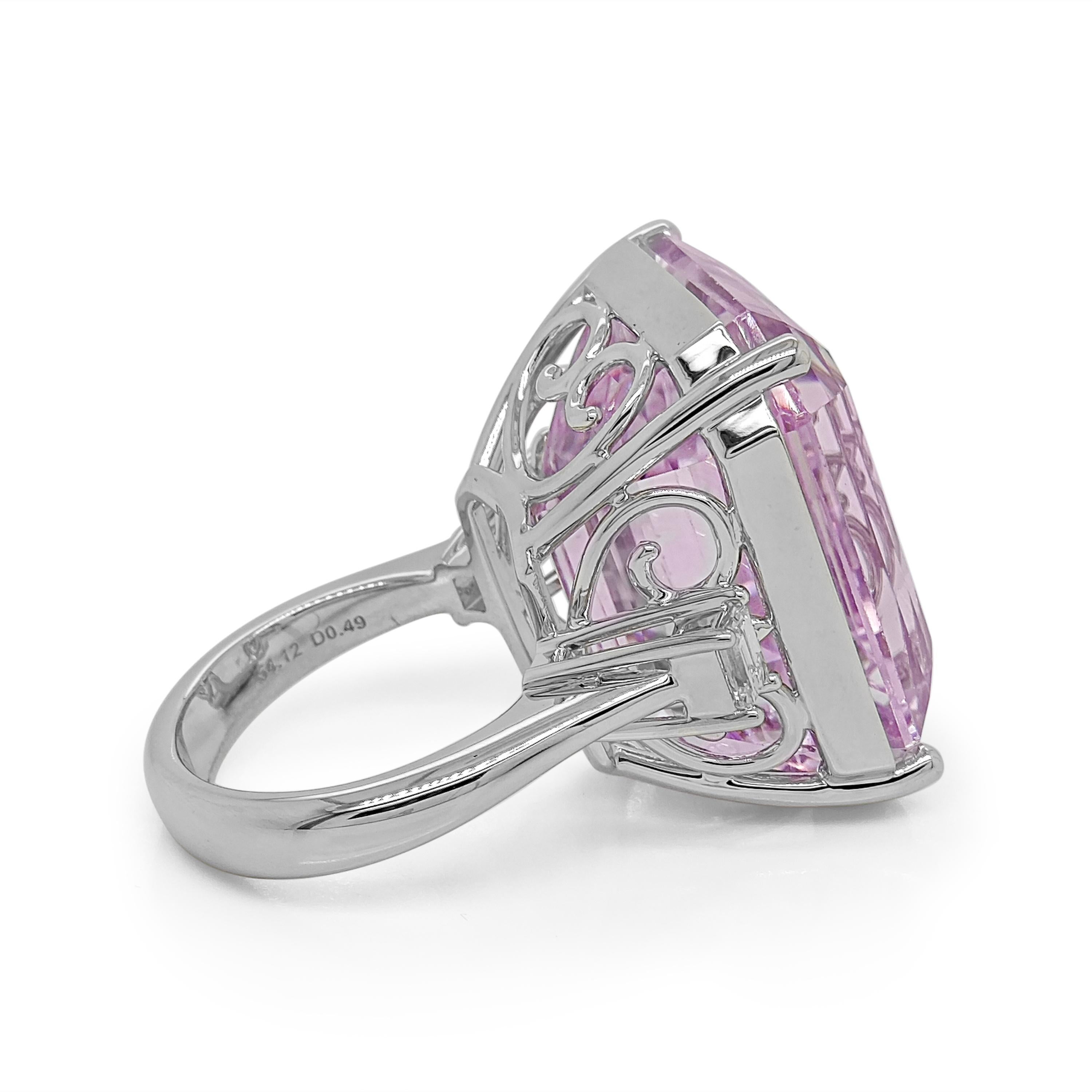 1 Kunzite Gemstone: 54.12 Carats
2 White Diamonds: 0.49 Carat
Metal: 18K White Gold, 12.80 Grams