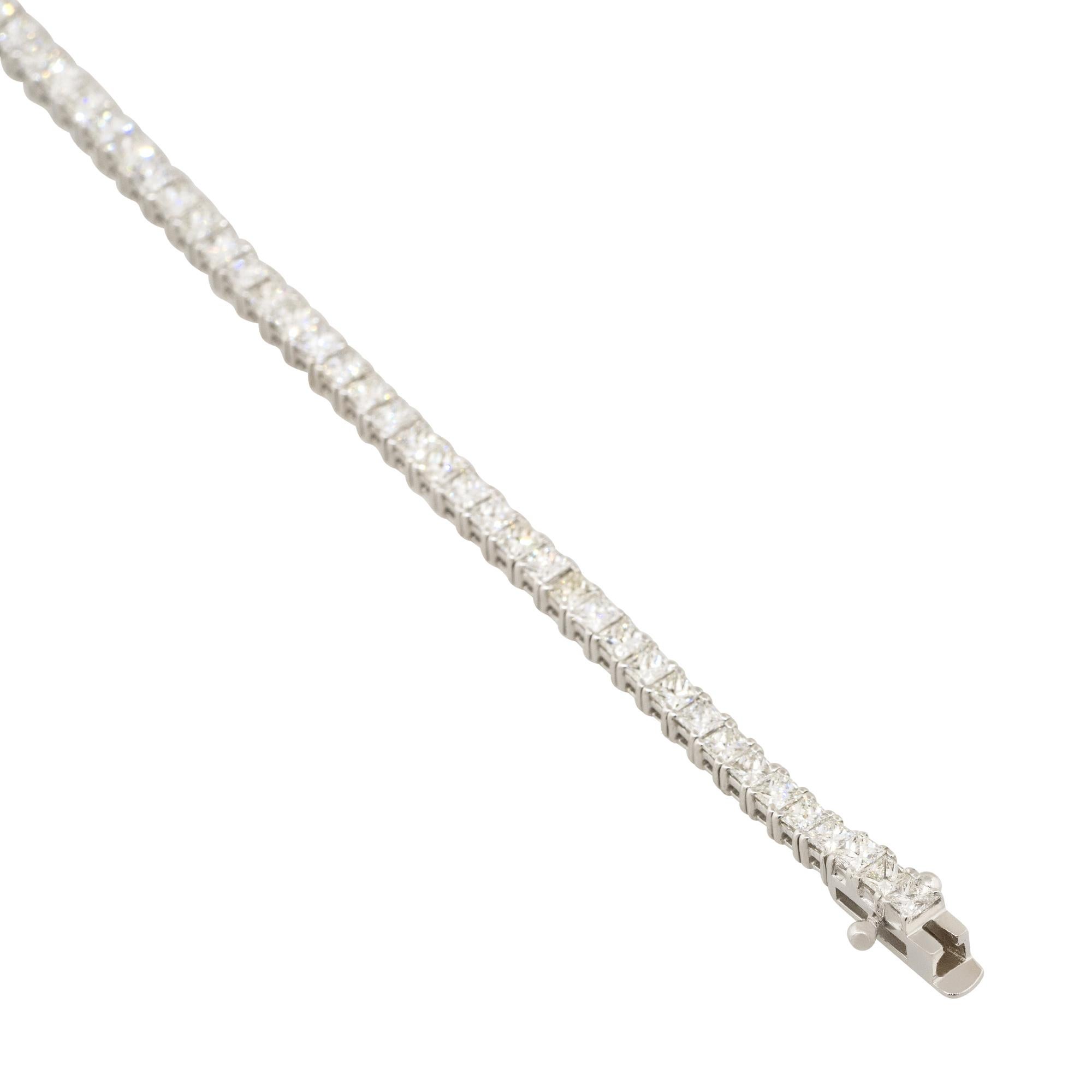 Bracelet tennis en or 14 carats avec diamants taille princesse de 5,47 carats en vente 1