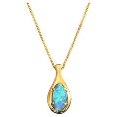 5,47ct Schwarzer Opal & 18K Gold Halskette