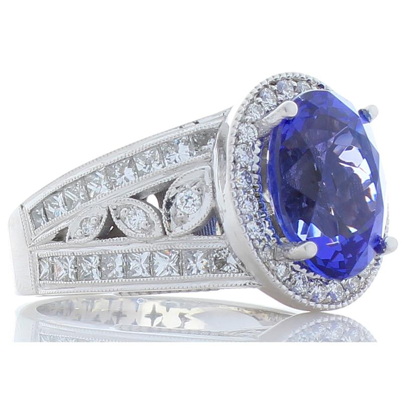 Contemporary 5.48 Carat Oval Tanzanite and Diamond Cocktail Ring in 18 Karat White Gold