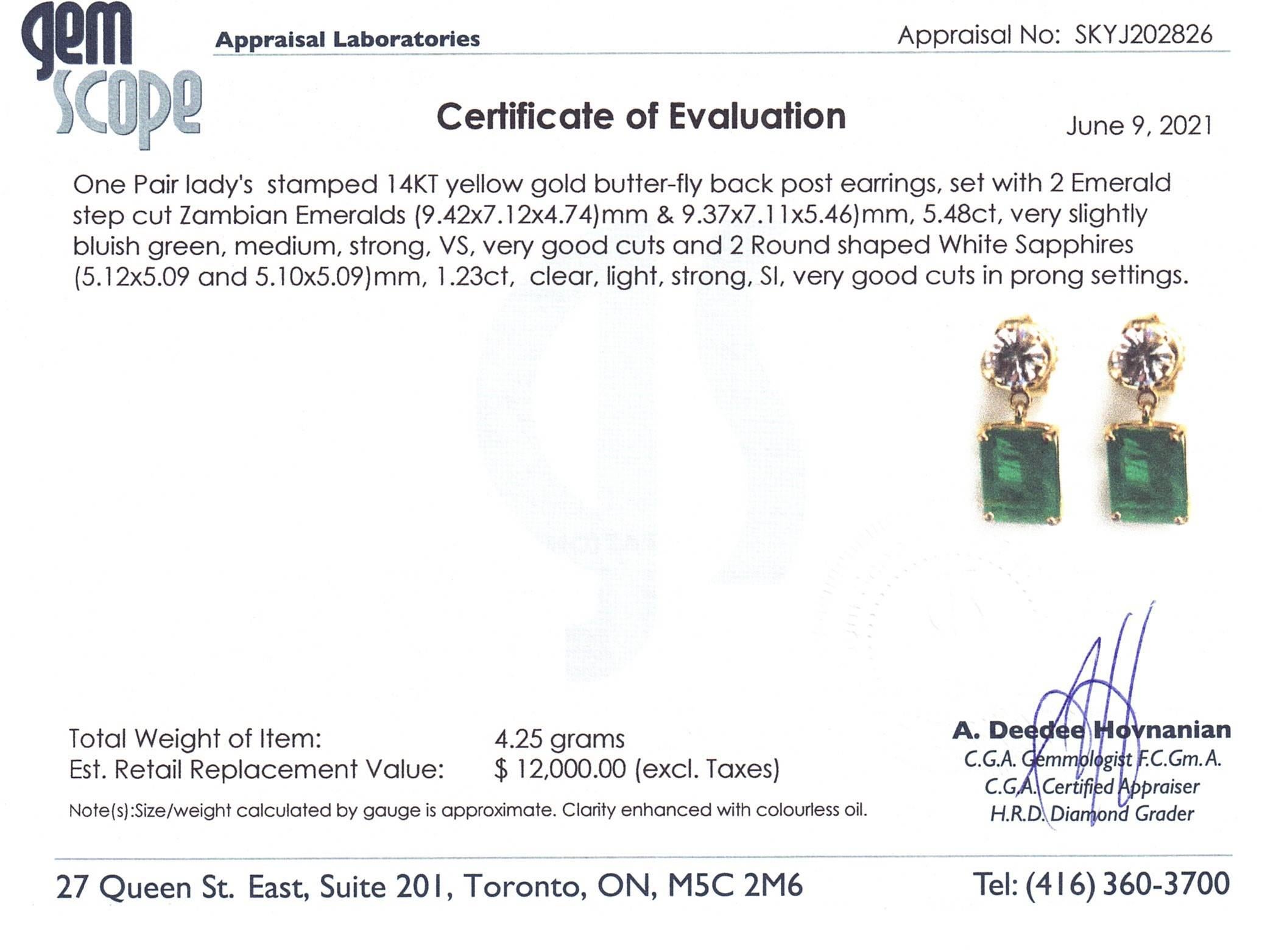 5.48ct Emerald & White Sapphire Earrings Set in 14k Yellow Gold In New Condition For Sale In Toronto, Ontario