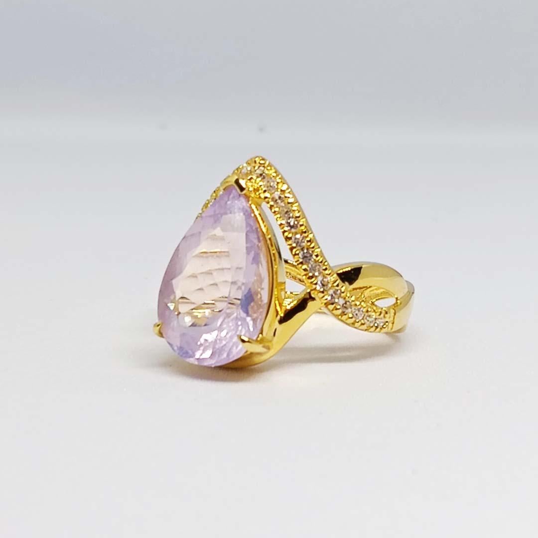 Art Nouveau 5,49 carati di quarzo lavanda. Argento Sterling placcato oro 18 carati. in vendita