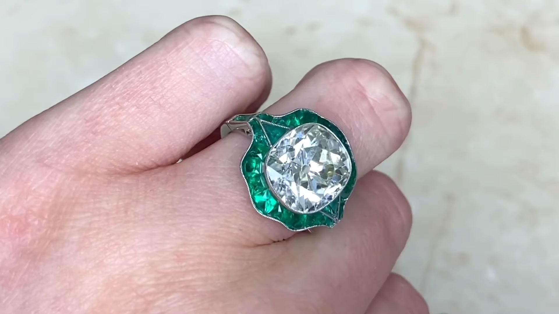 Women's Antique Cushion Cut Diamond Engagement Ring (Approx. 5.40-Carats), Emerald Halo For Sale