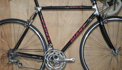 54CM GIANT CADEX CARBON FRAMED ROAD BiKE WITH SHIMANO ULTEGRA TRIPLE GROUPSET