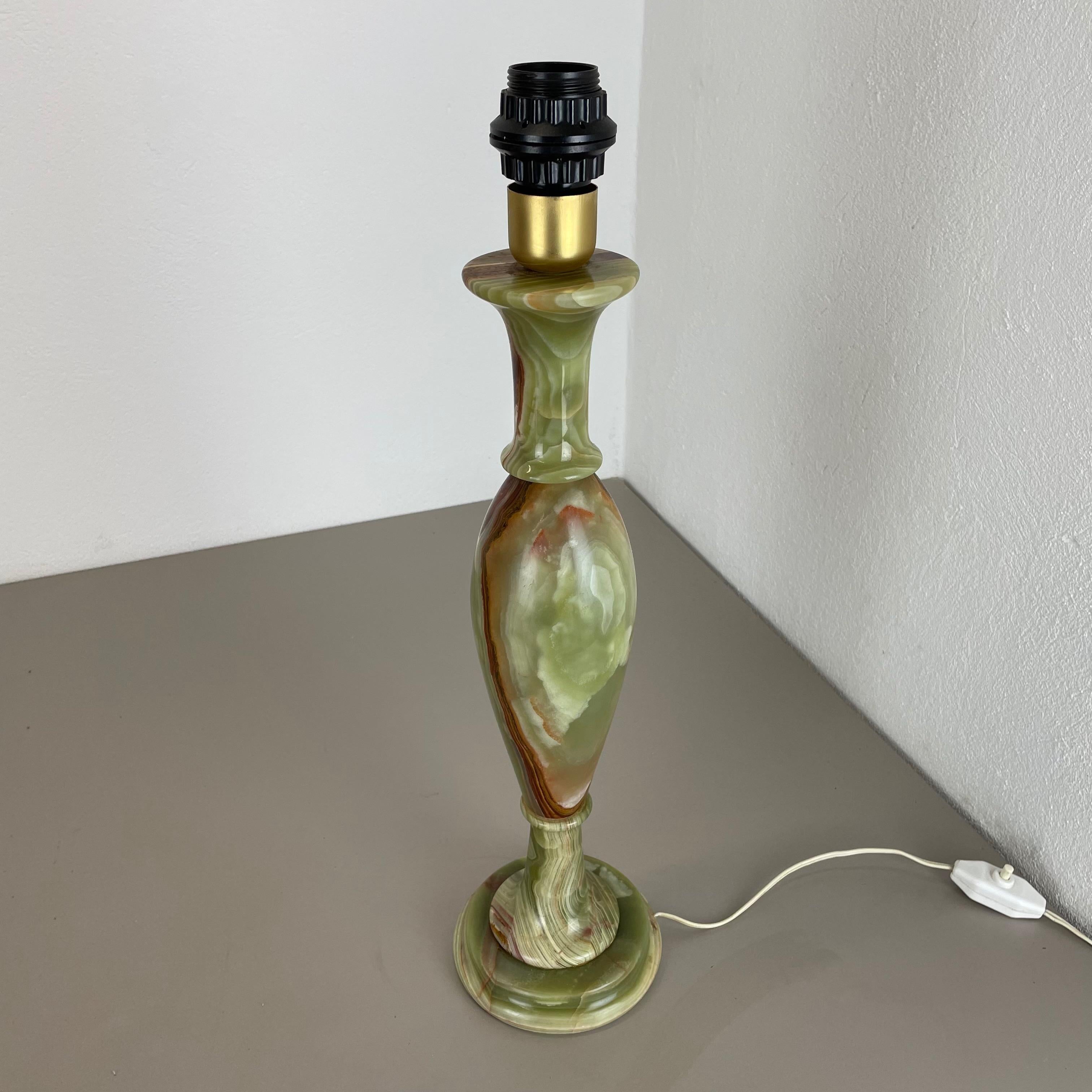 Metal Vintage Hollywood Regency Onyx Marble Light Base Table Light, Italy, 1960s For Sale