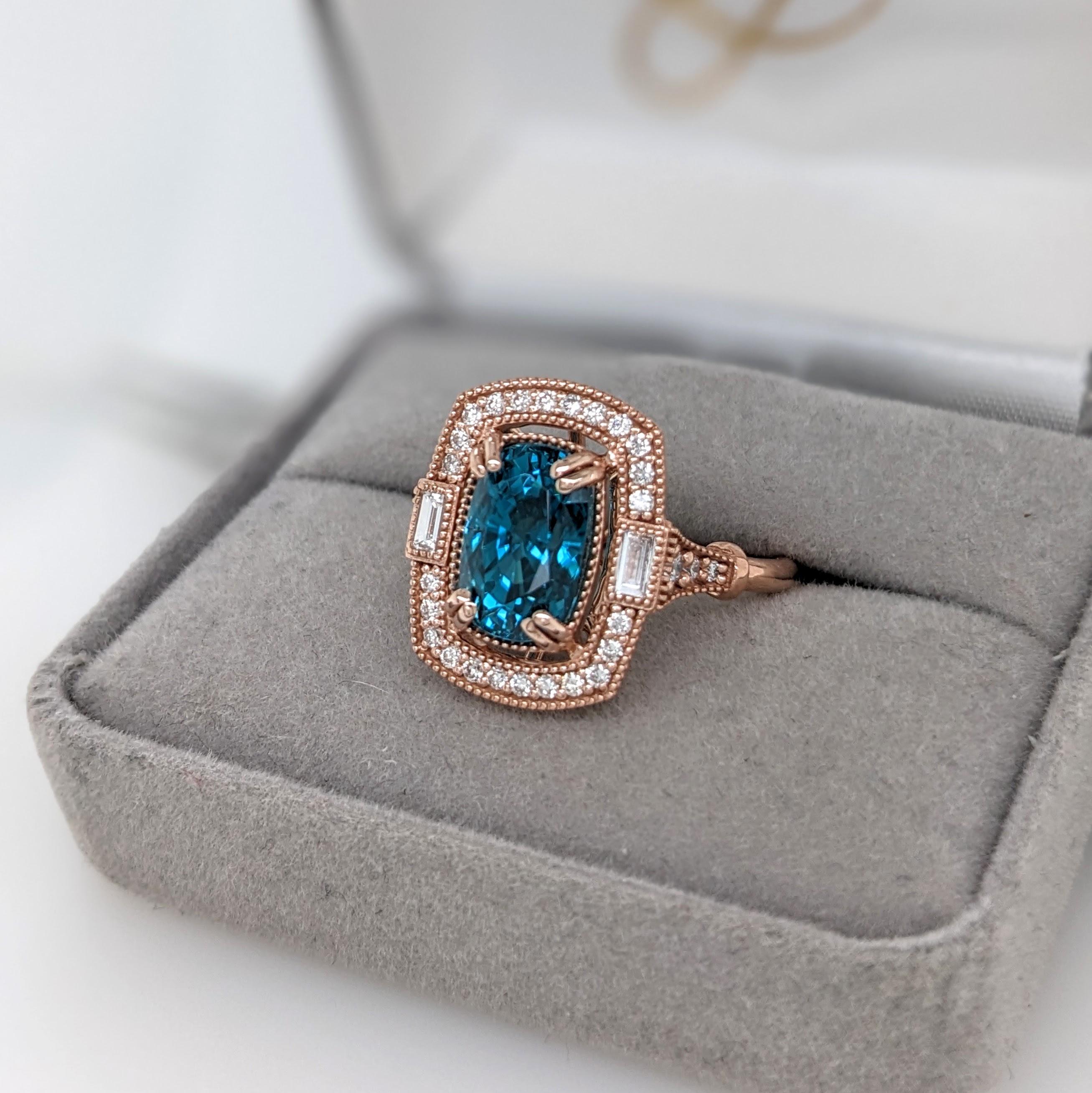Bague avec zircon bleu de 5,4 carats et diamants extraits de la terre en or rose massif 14 carats CU 10 x 7 mm Neuf - En vente à Columbus, OH