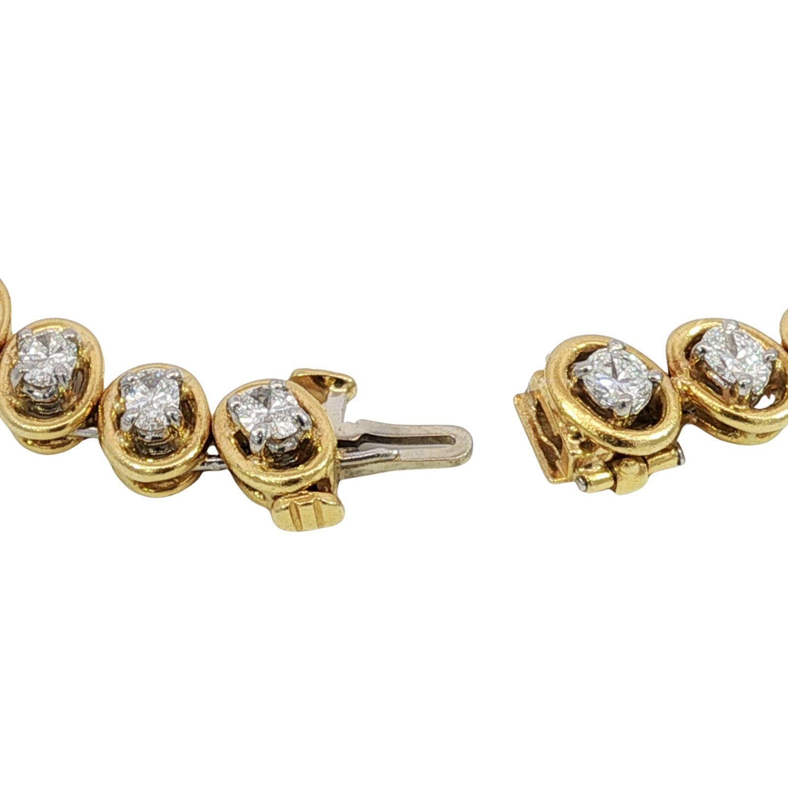 Pulsera de tenis con diamantes de 5,4 ctw Oro amarillo de 18 quilates Platino Talla ovalada VS Diamantes en venta 1